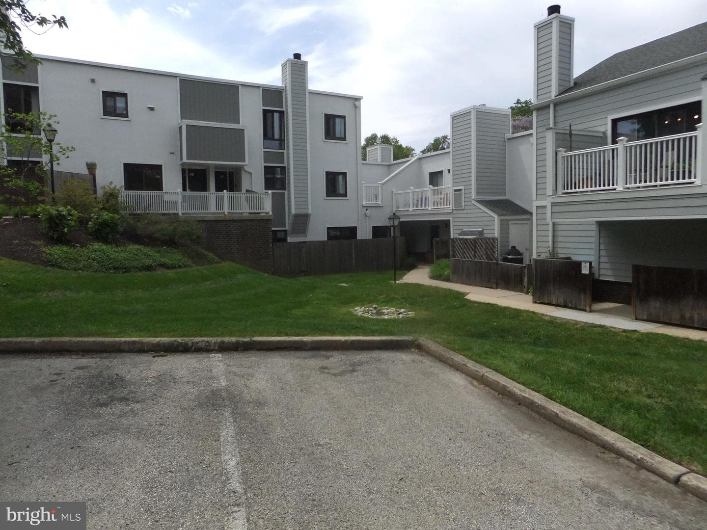 1750 Oakwood Terrace #8f photo 40