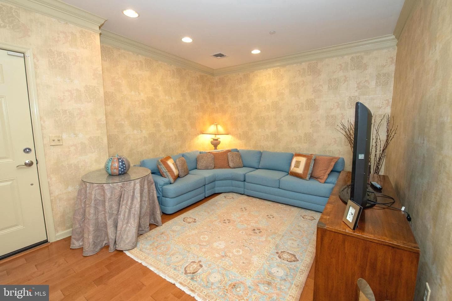 434 Carson Terrace photo 3