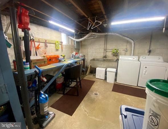 990 N Hills Boulevard photo 12