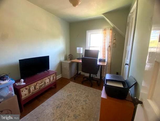 990 N Hills Boulevard photo 8