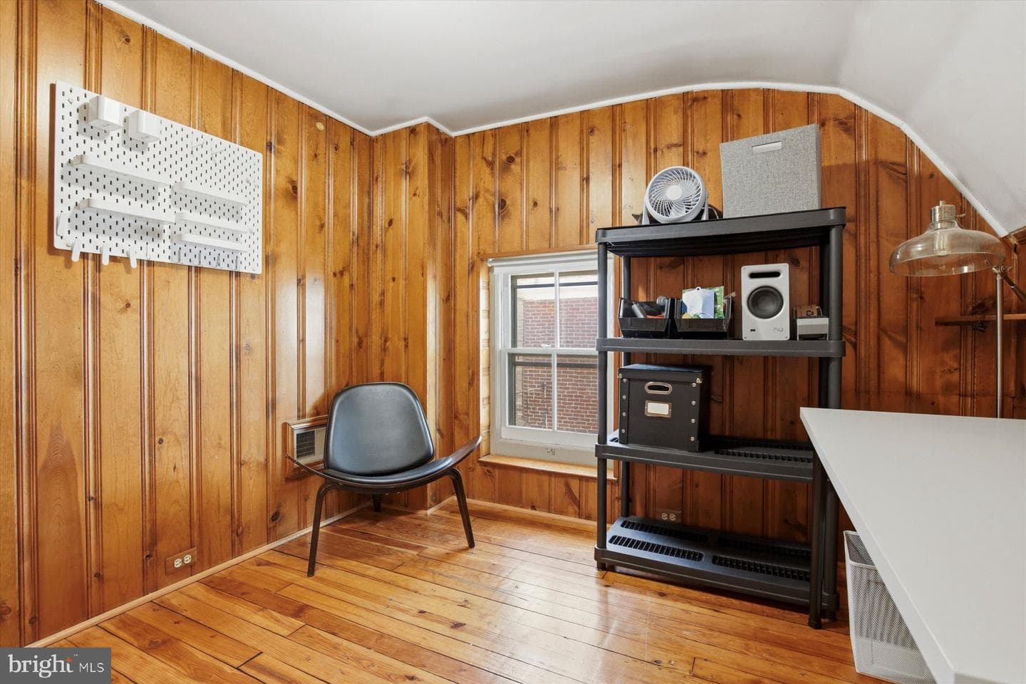 312 W Walnut Street photo 21