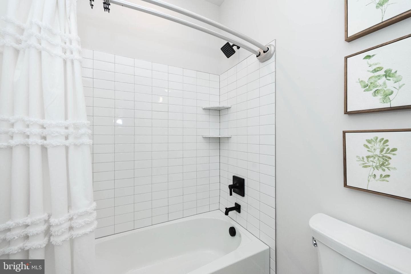 305 Manion Alley photo 16