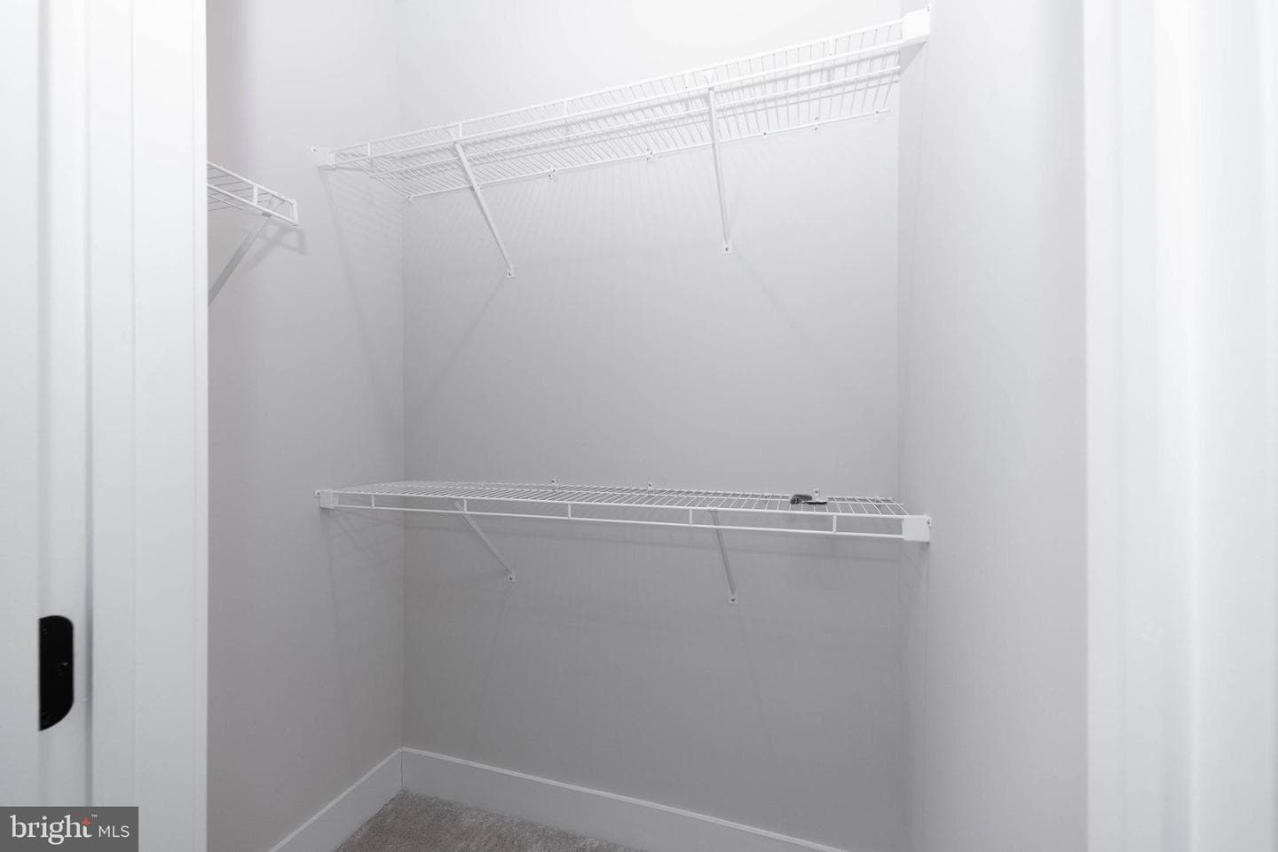 305 Manion Alley photo 23