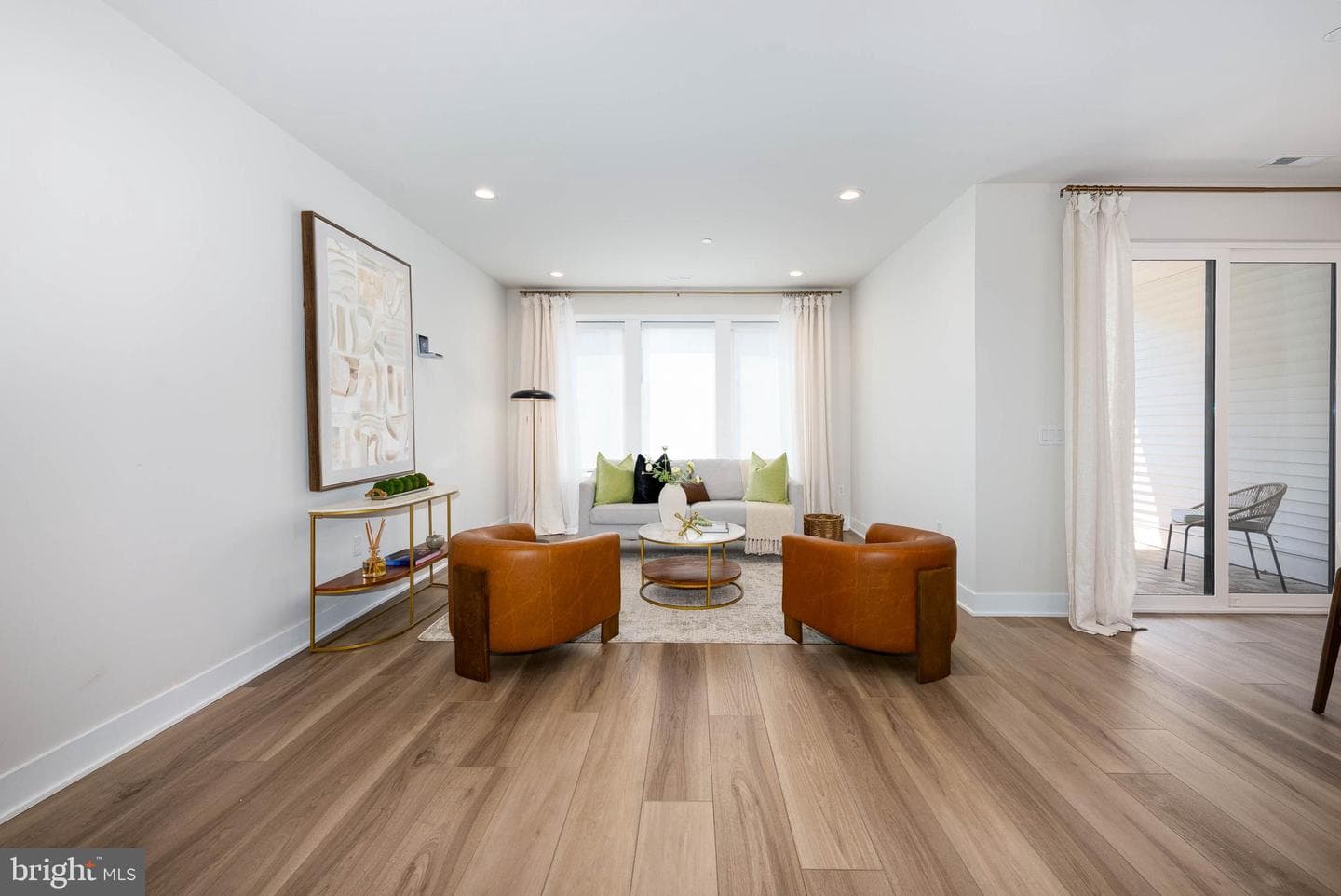 305 Manion Alley photo 6