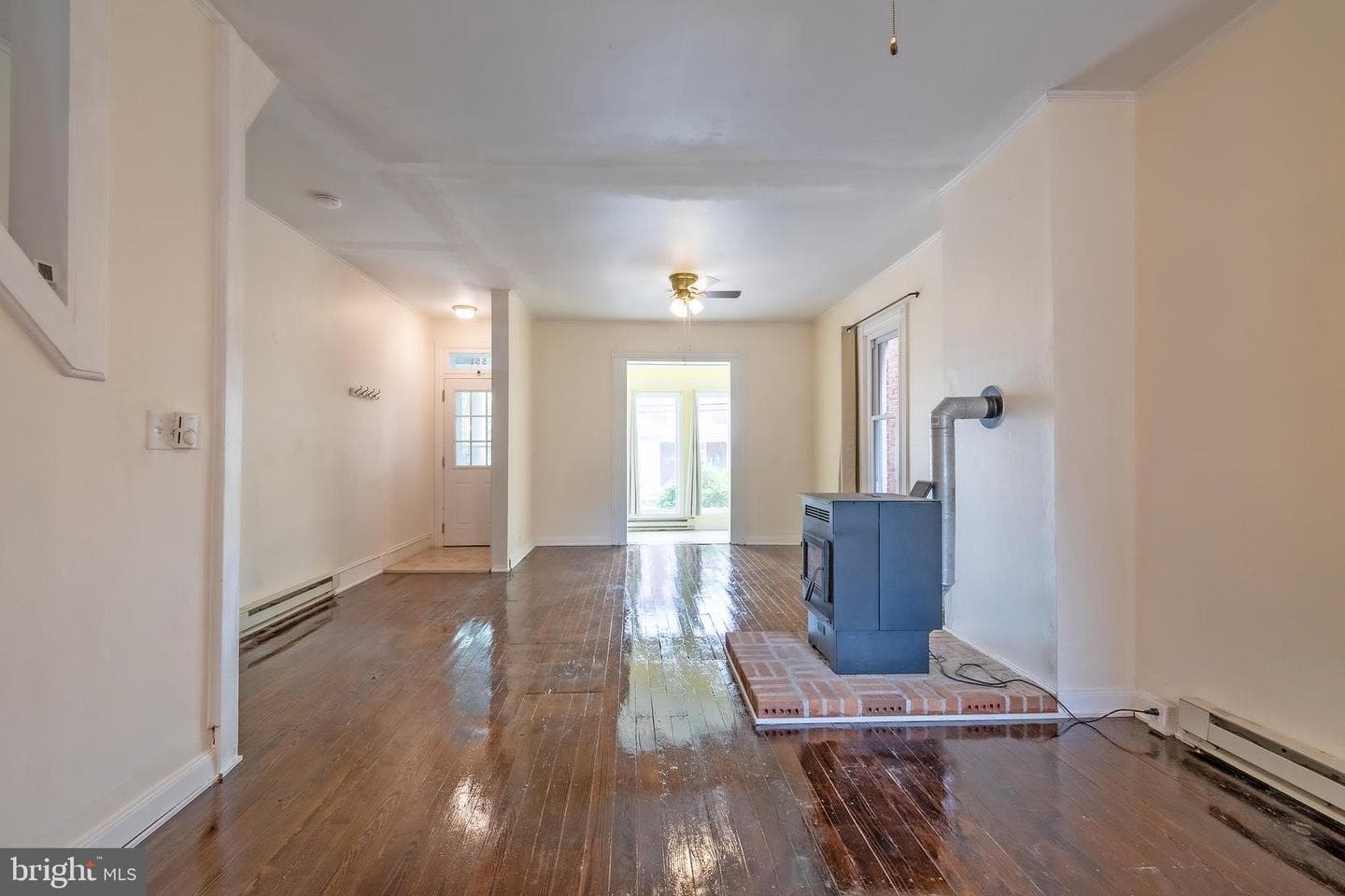 551 Main Street photo 2