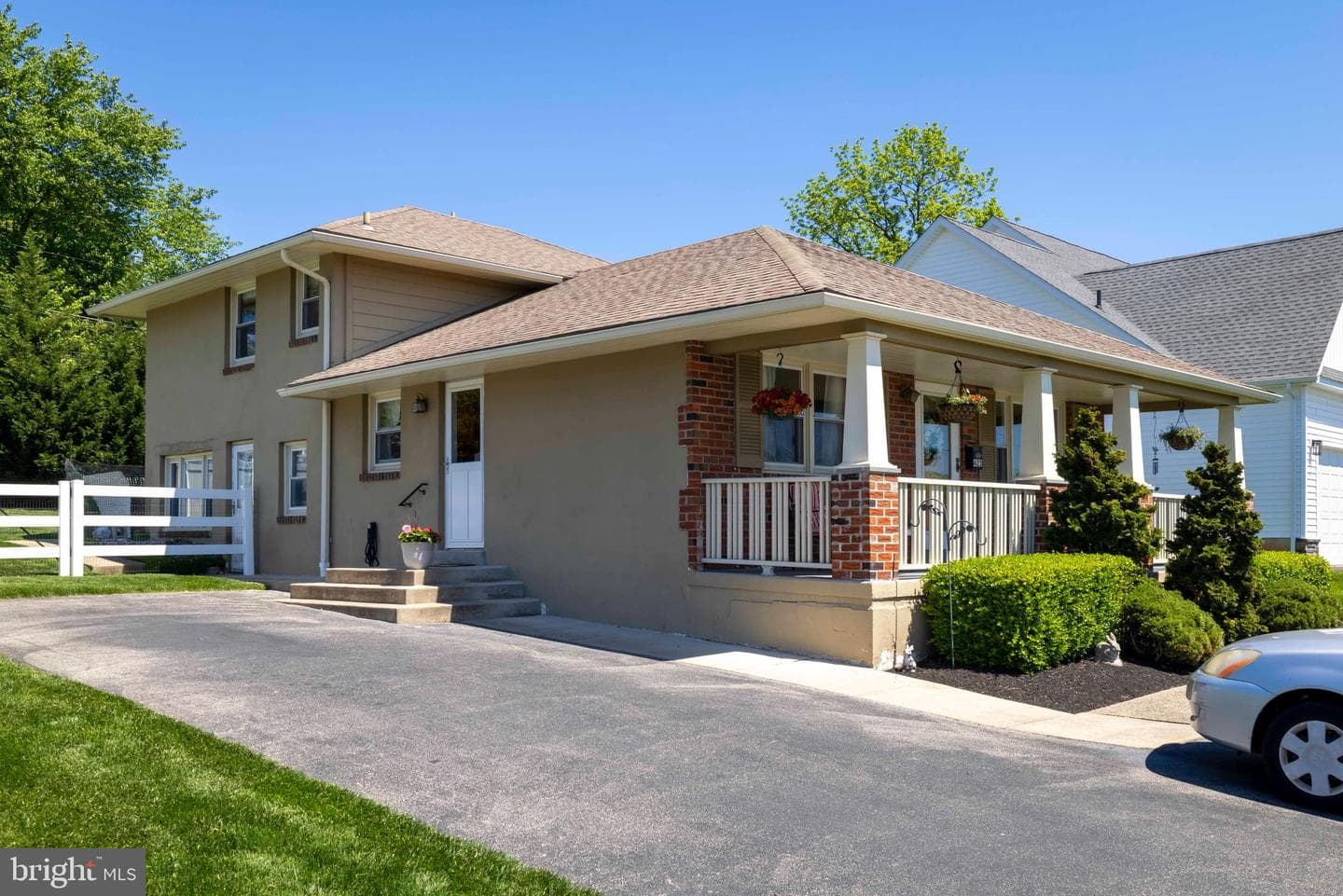 423 Jefferson Street photo 24