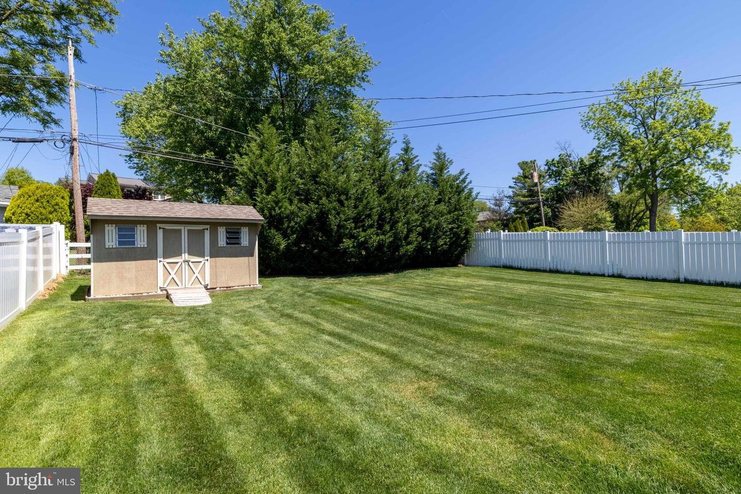 423 Jefferson Street photo 27