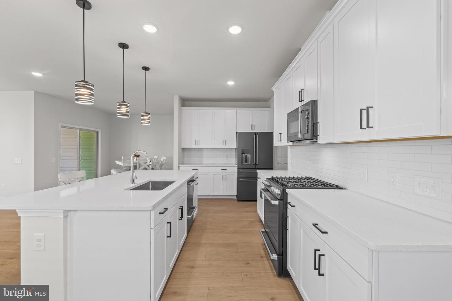 623 Liberty Ridge Road photo 3