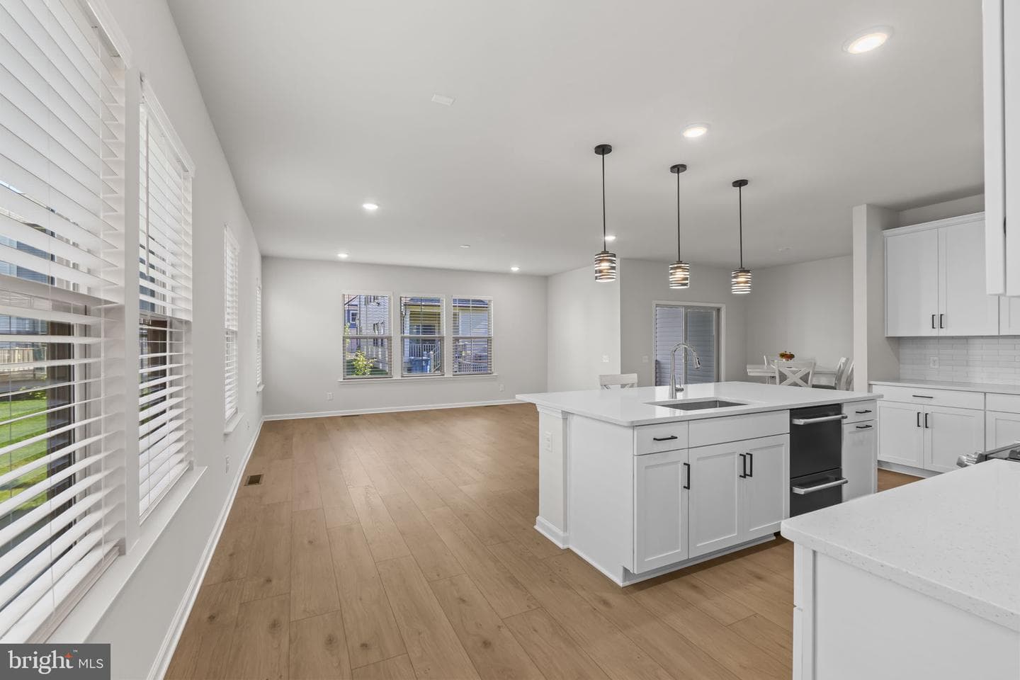 623 Liberty Ridge Road photo 4