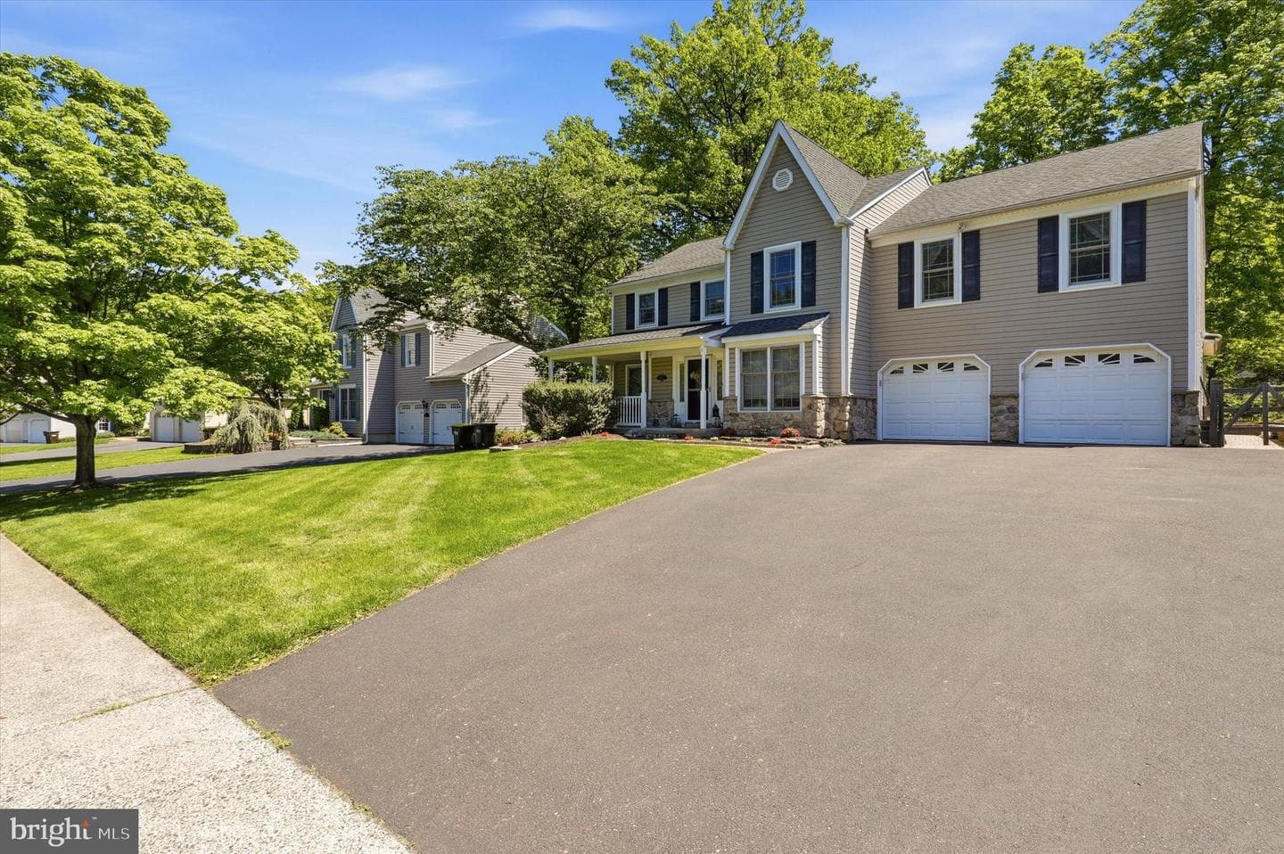 123 Runnymede Drive photo 32