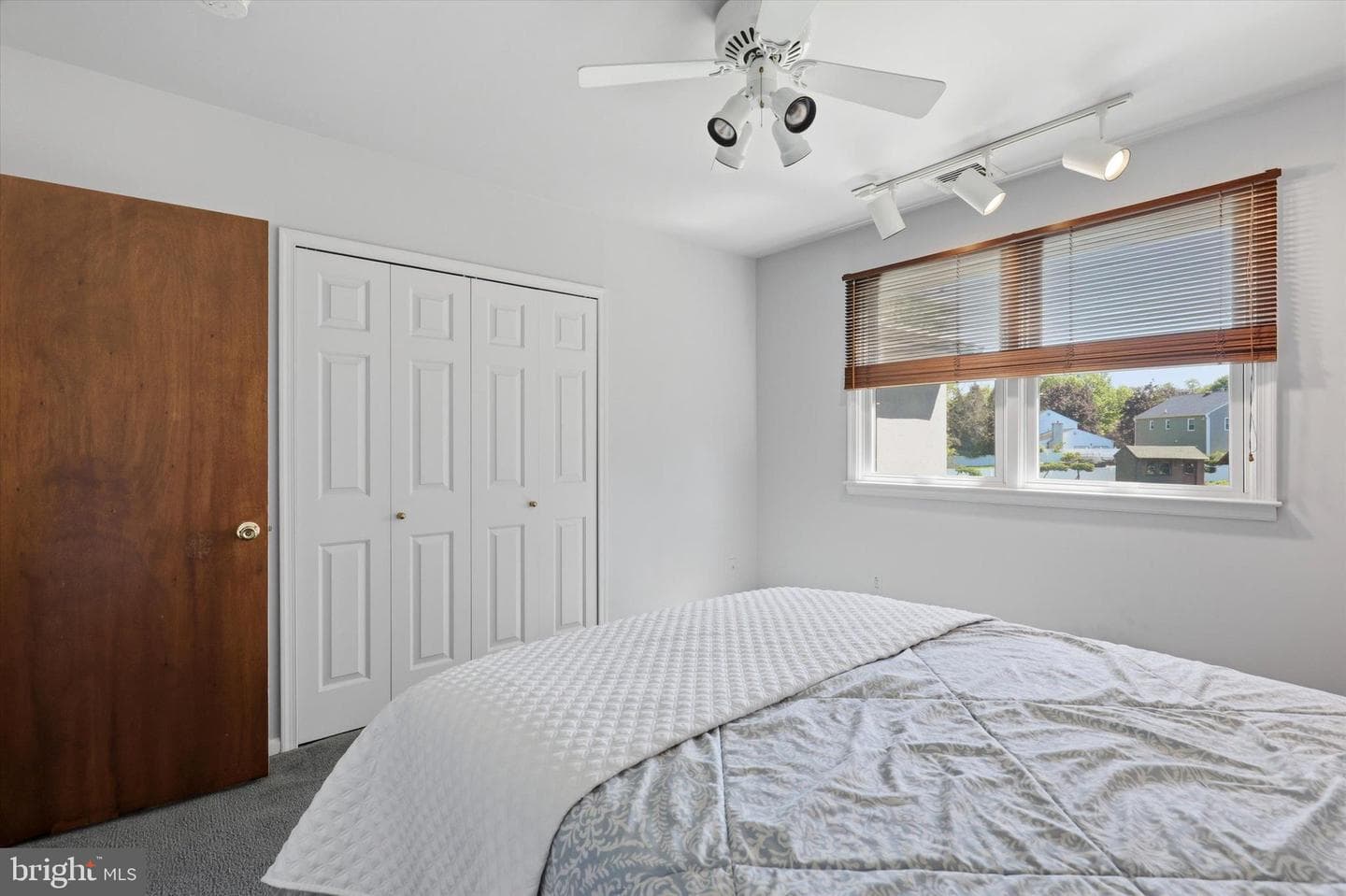 746 Wright Drive photo 32
