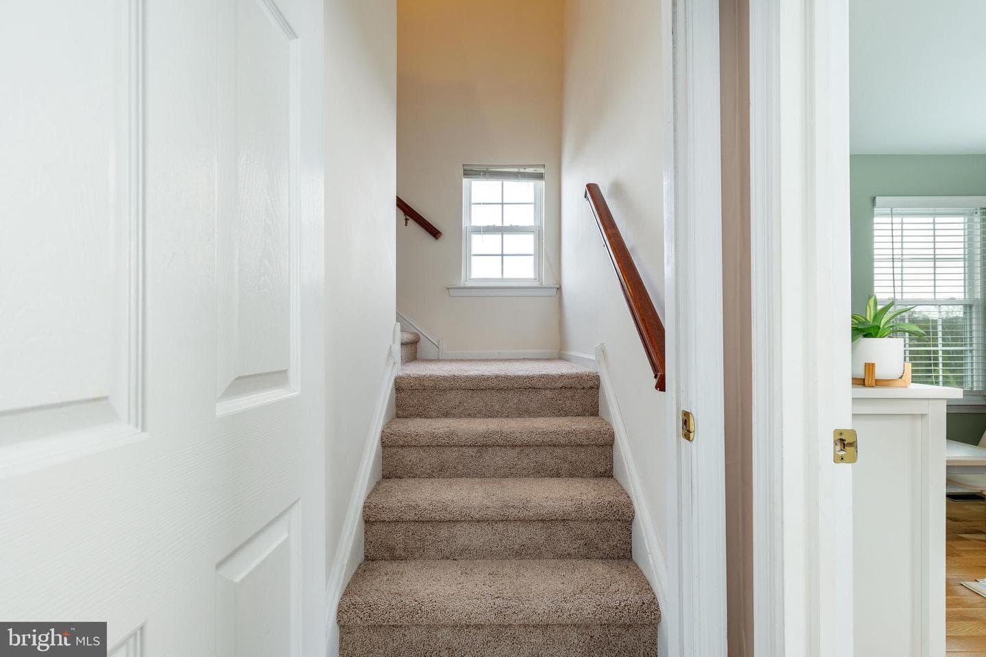 425 W 5th Avenue photo 22