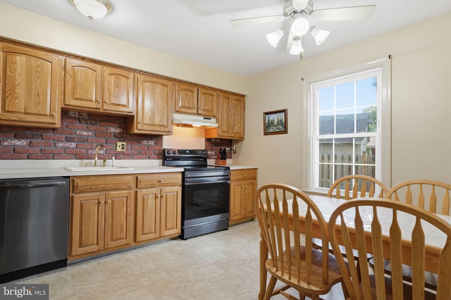 26 Iroquois Drive photo 11