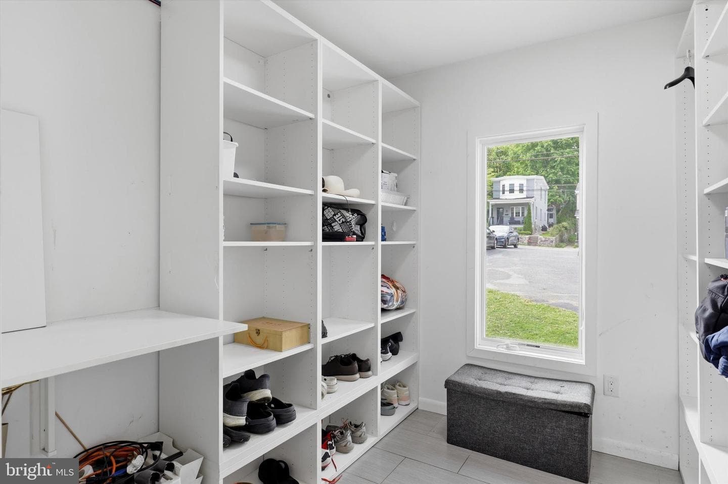 219 Jefferson Street photo 11