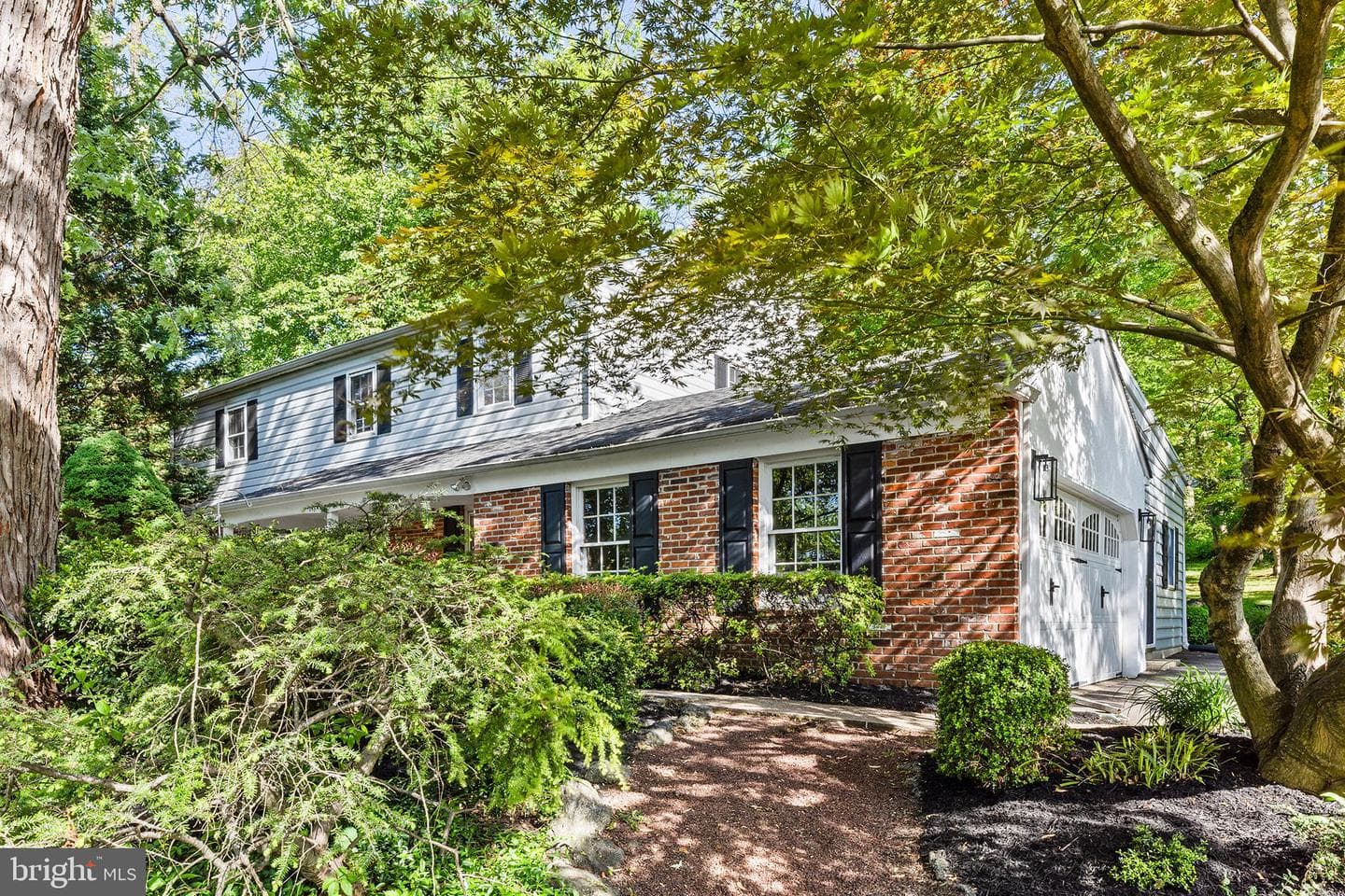 563 Applewood Drive photo 32