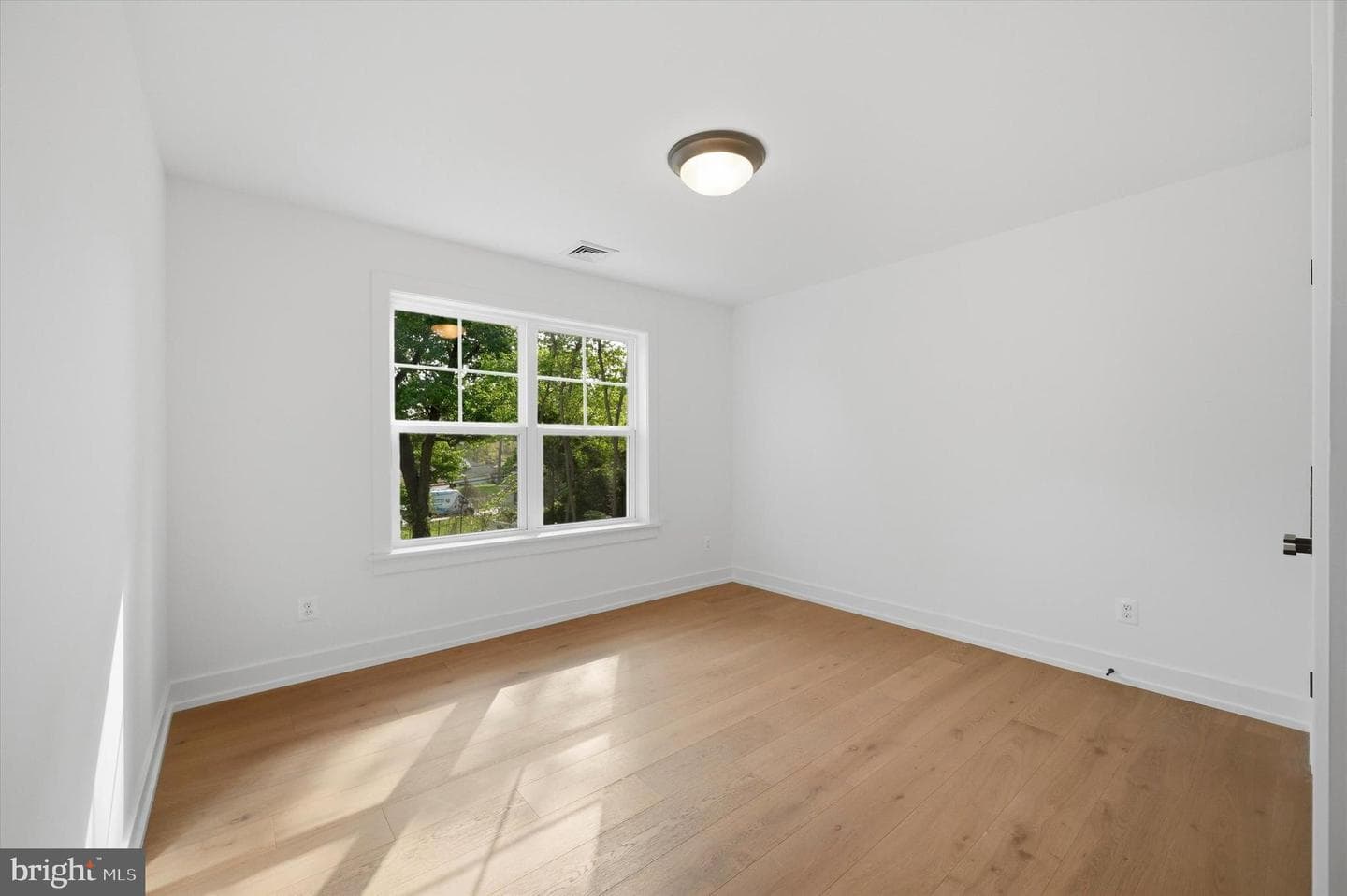 30 E Church Road photo 16