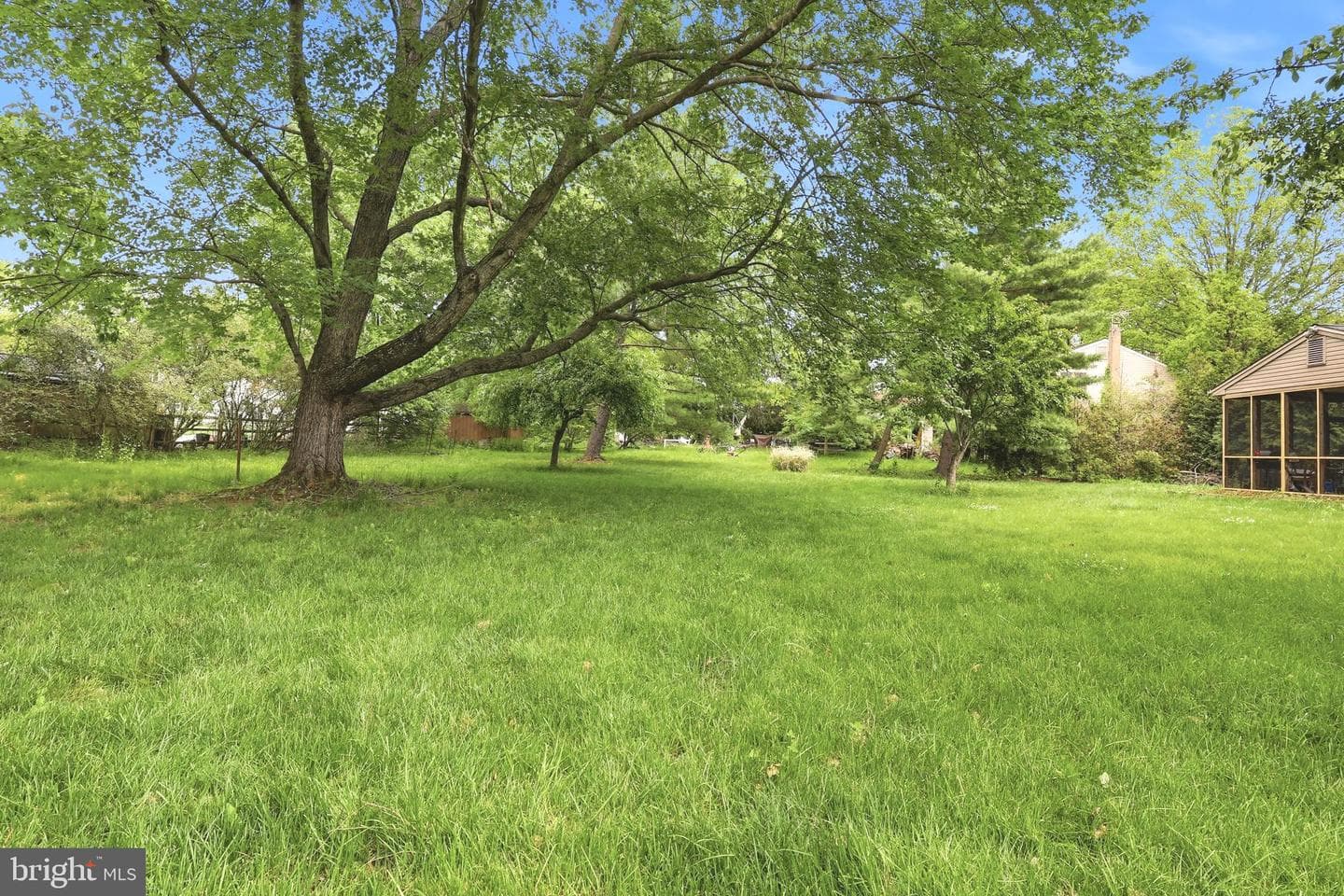 2748 Valley Woods Road photo 18