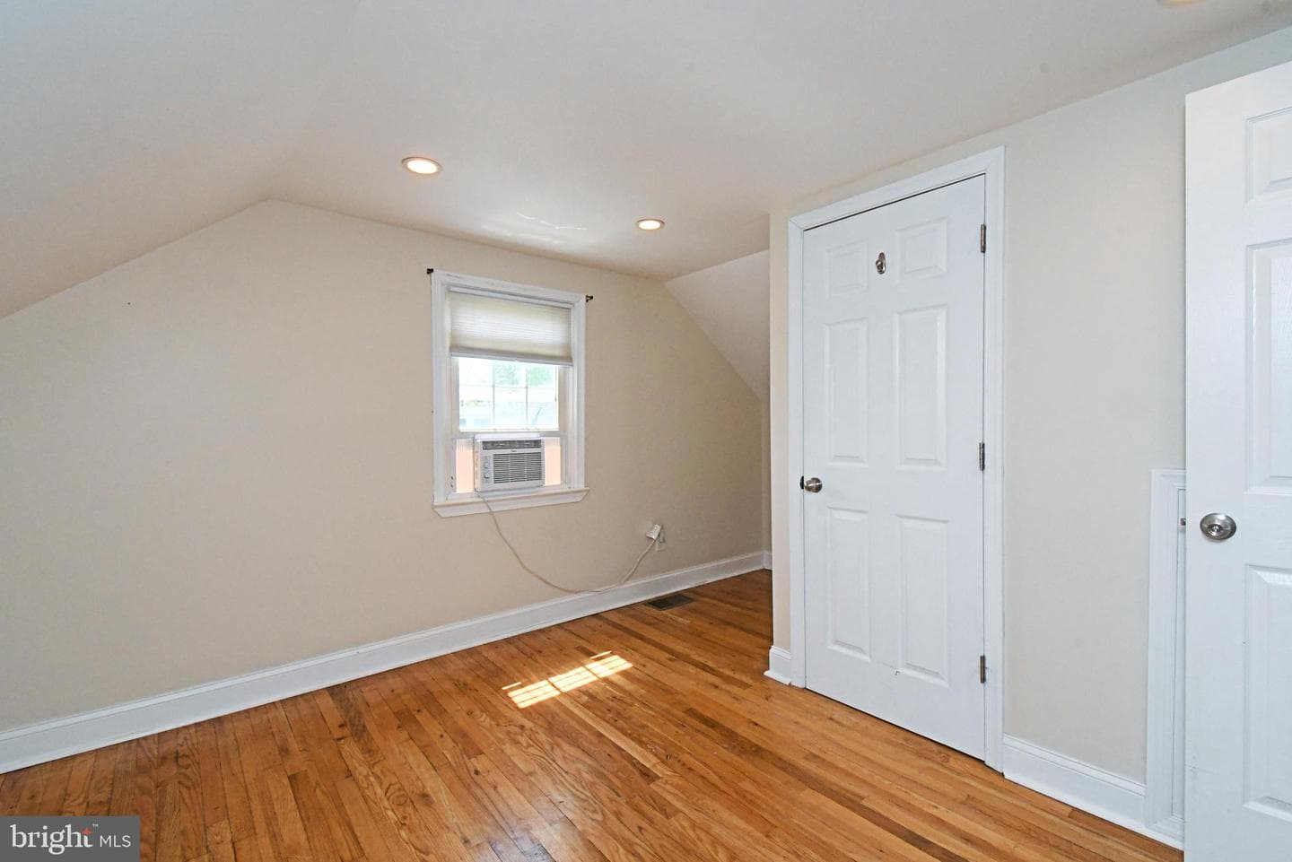 2108 N Line Street photo 25