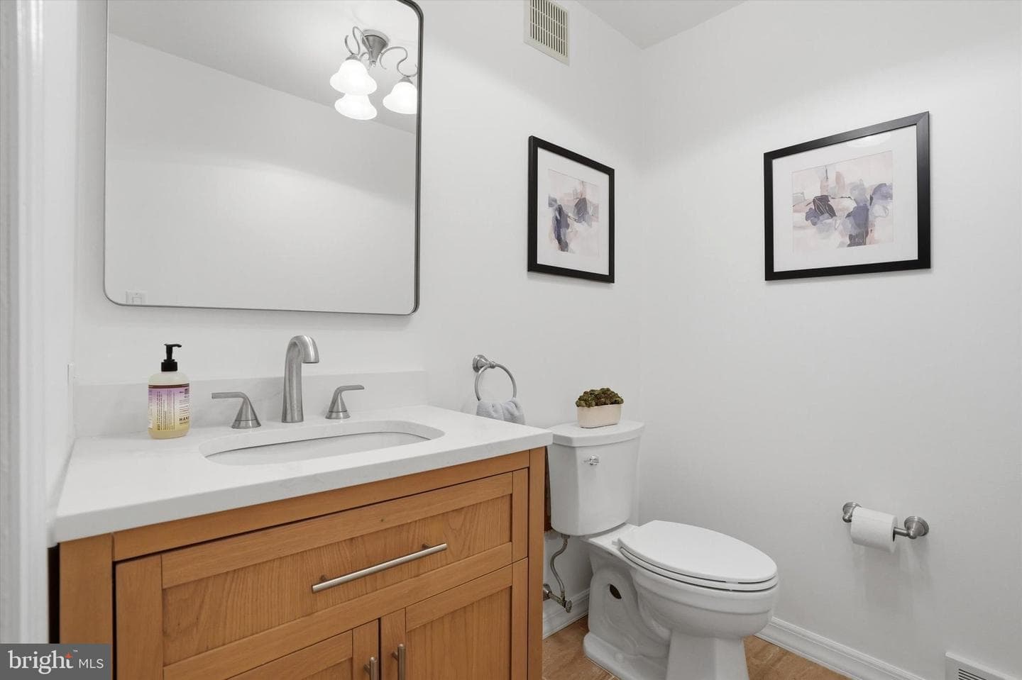 518 Winding Way photo 11
