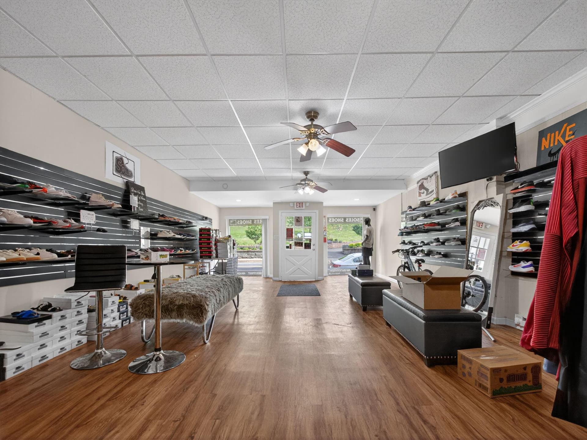 866 E High Street photo 9
