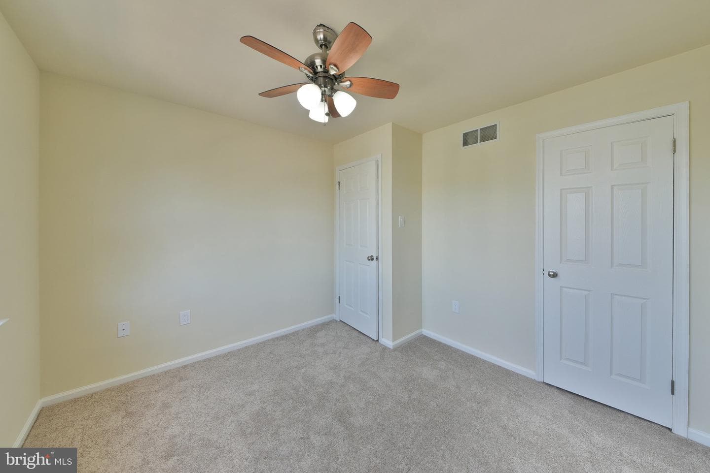 118 Jonathan Drive photo 24