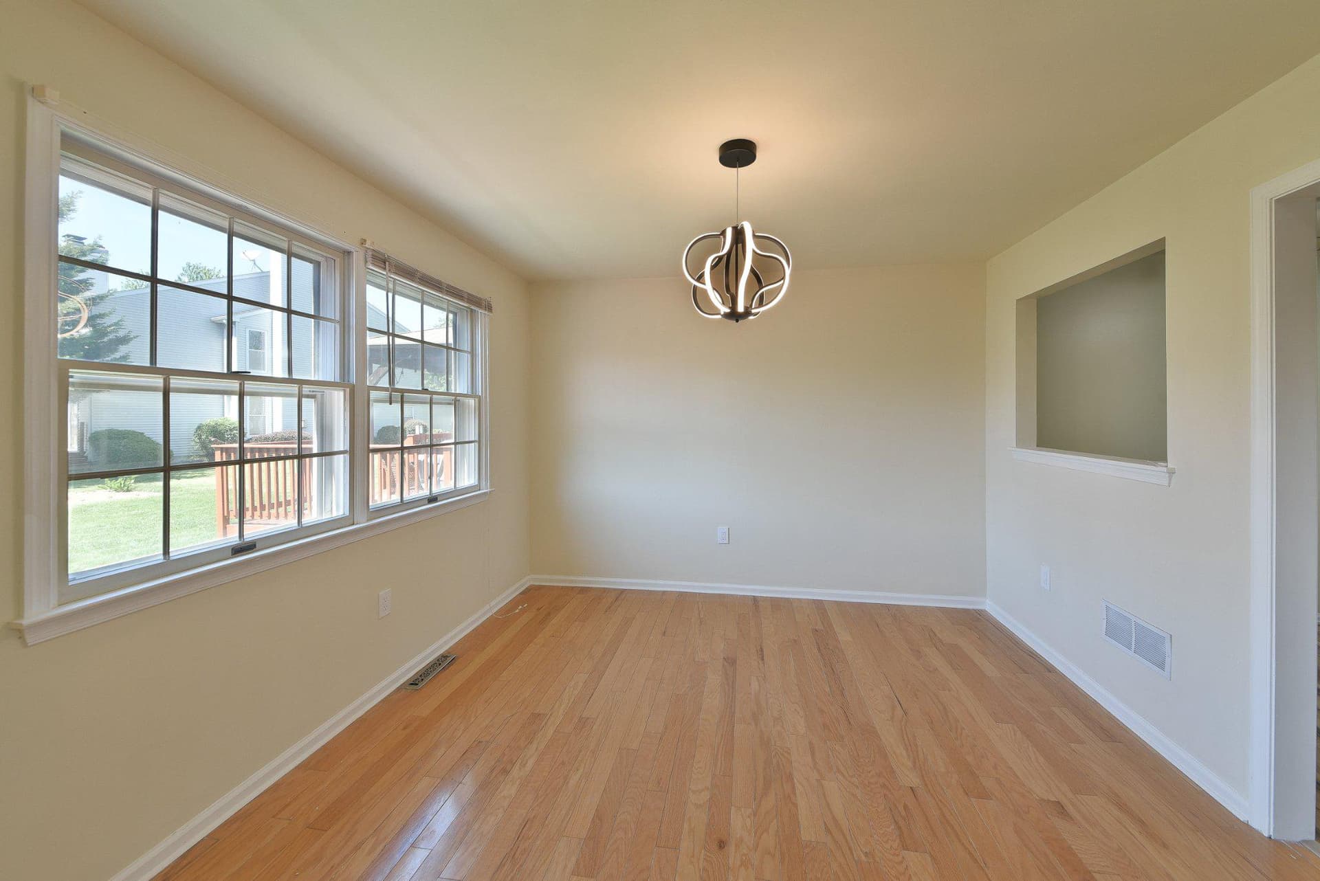 118 Jonathan Drive photo 8