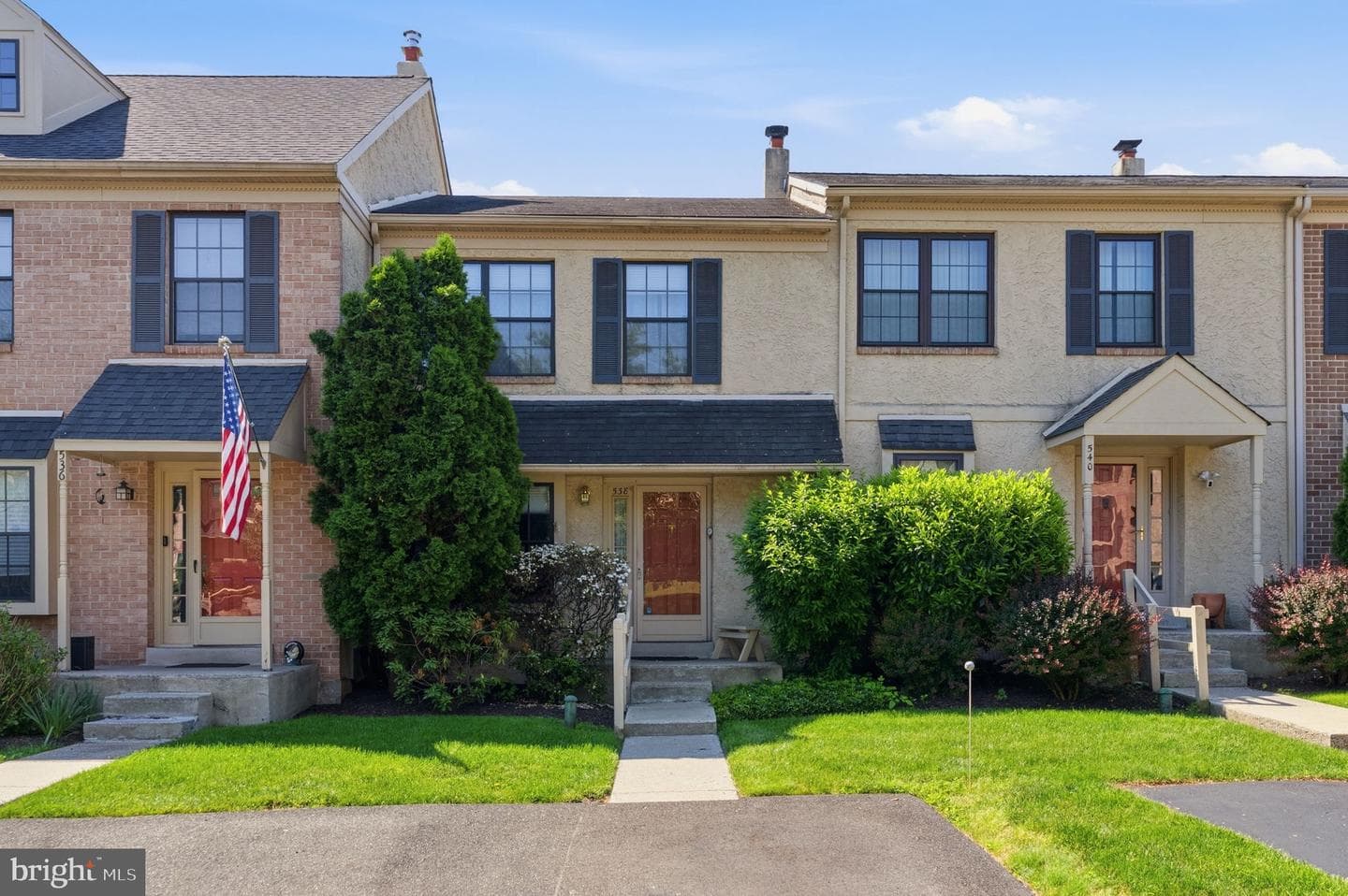 538 Canterbury Road photo 2