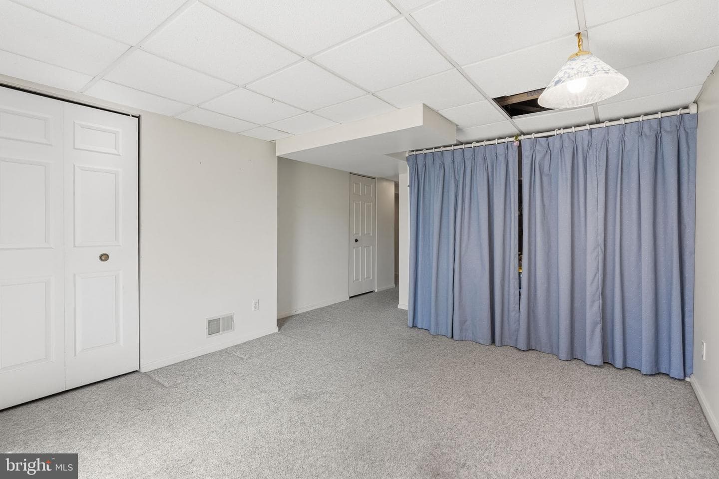 538 Canterbury Road photo 25