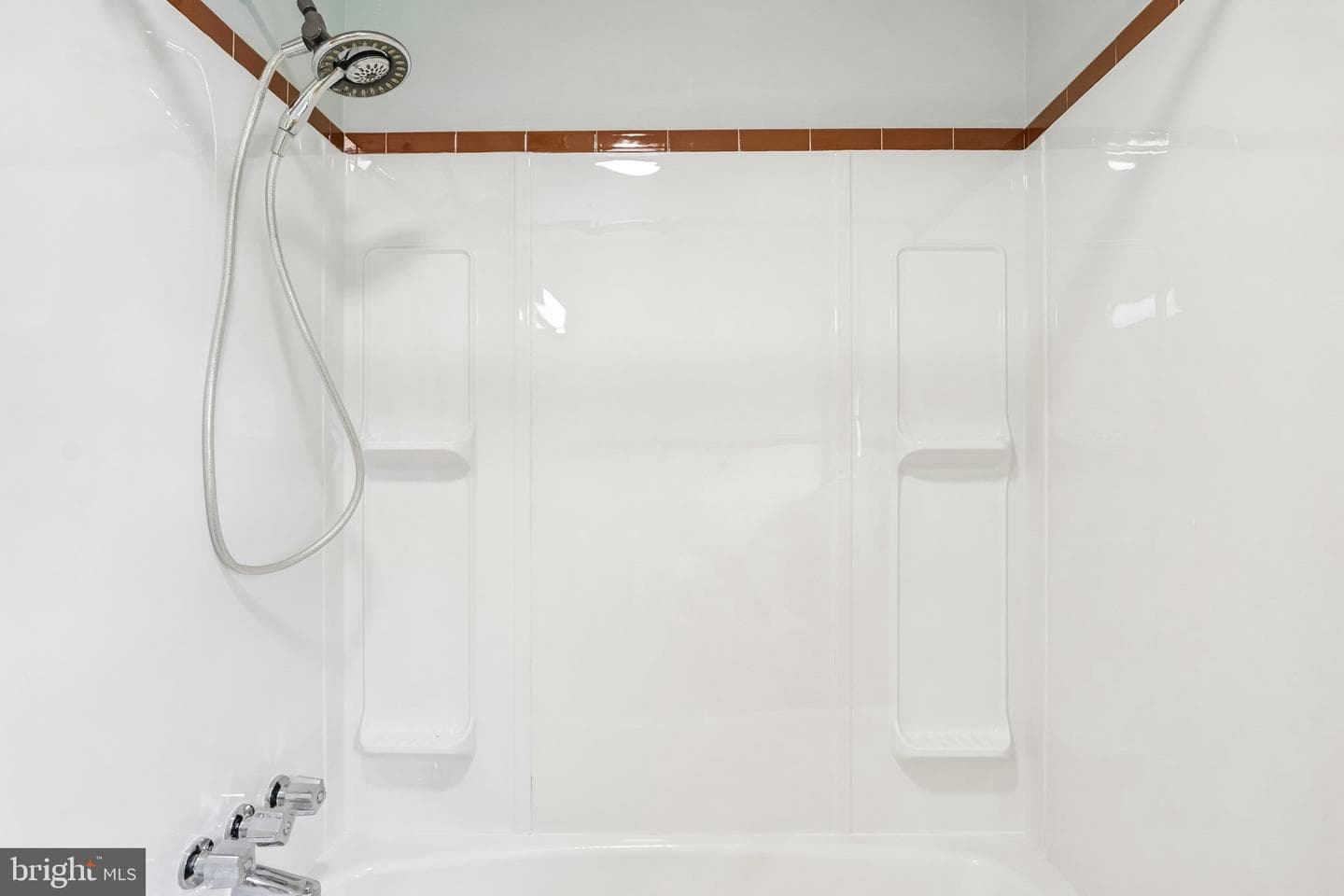 630 Oak Street photo 24