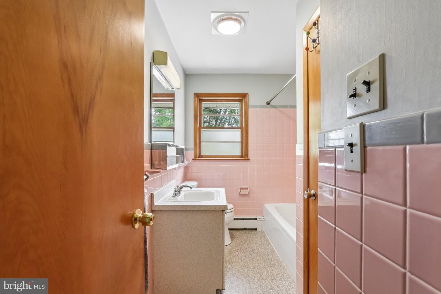 630 Oak Street photo 29