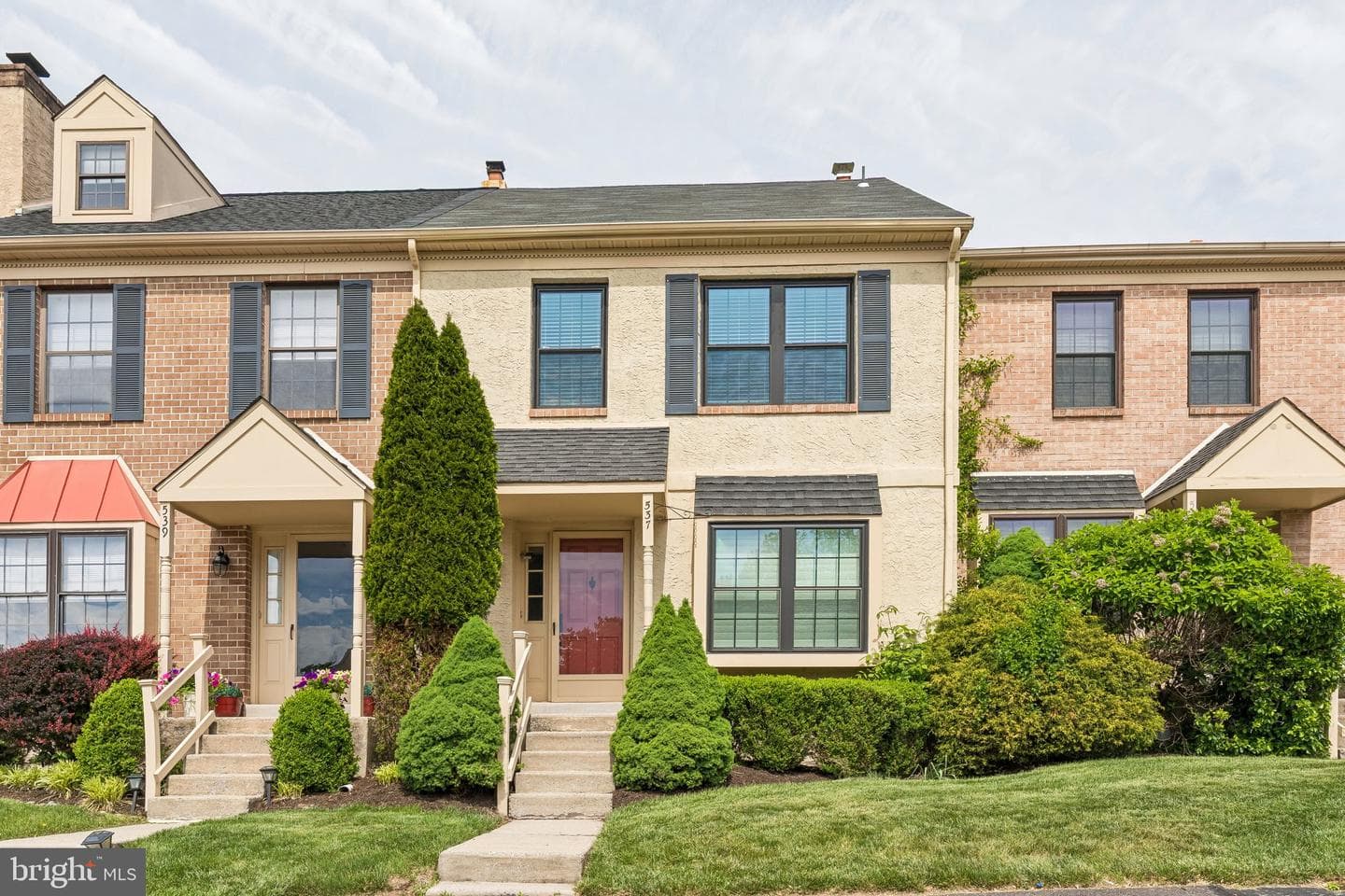 537 Bassett Lane