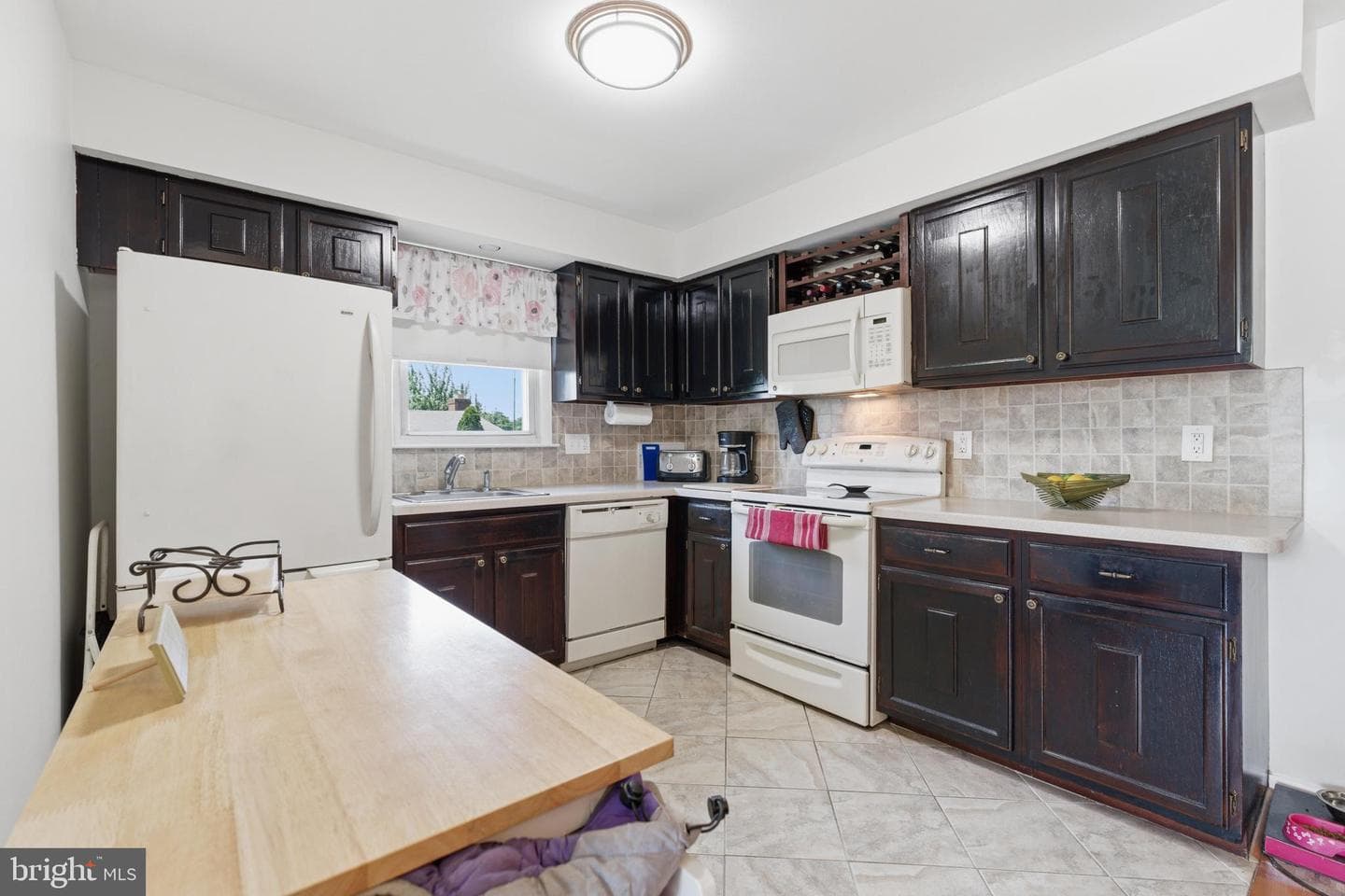 1430 Colwell Lane photo 10