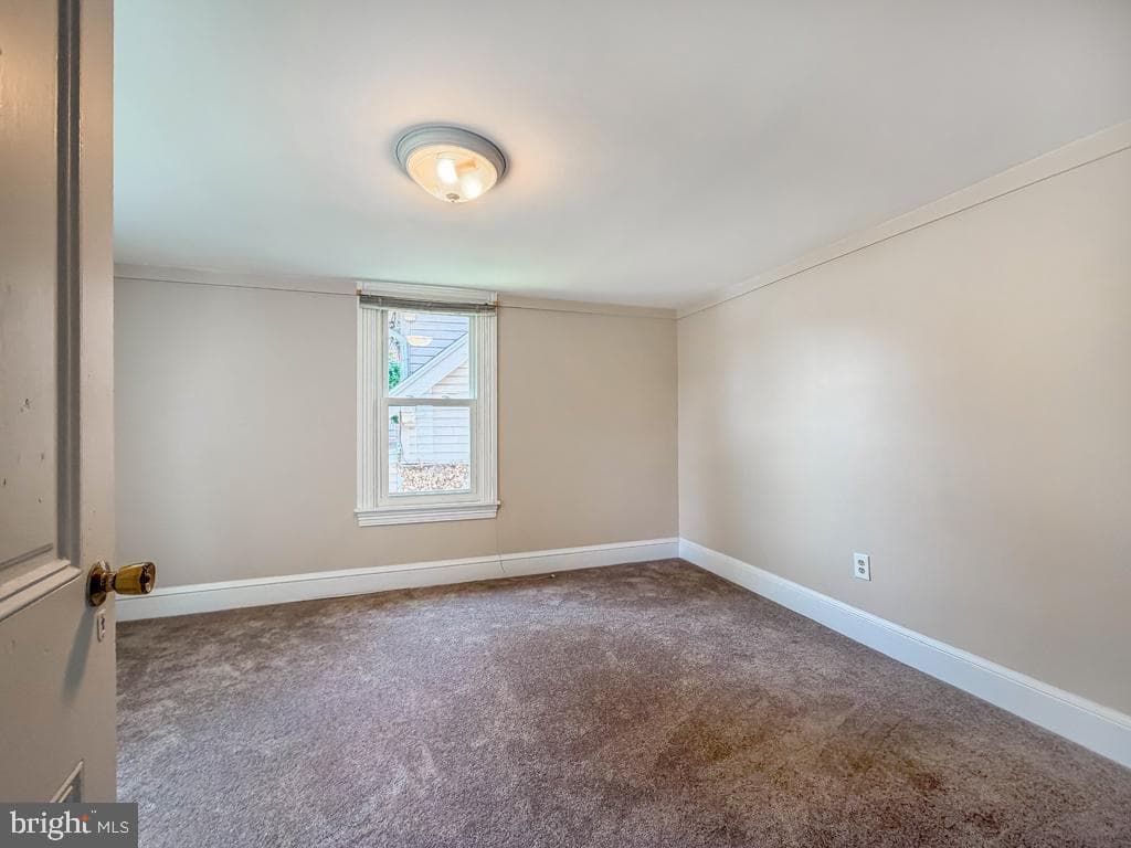 262 N Hanover Street photo 28
