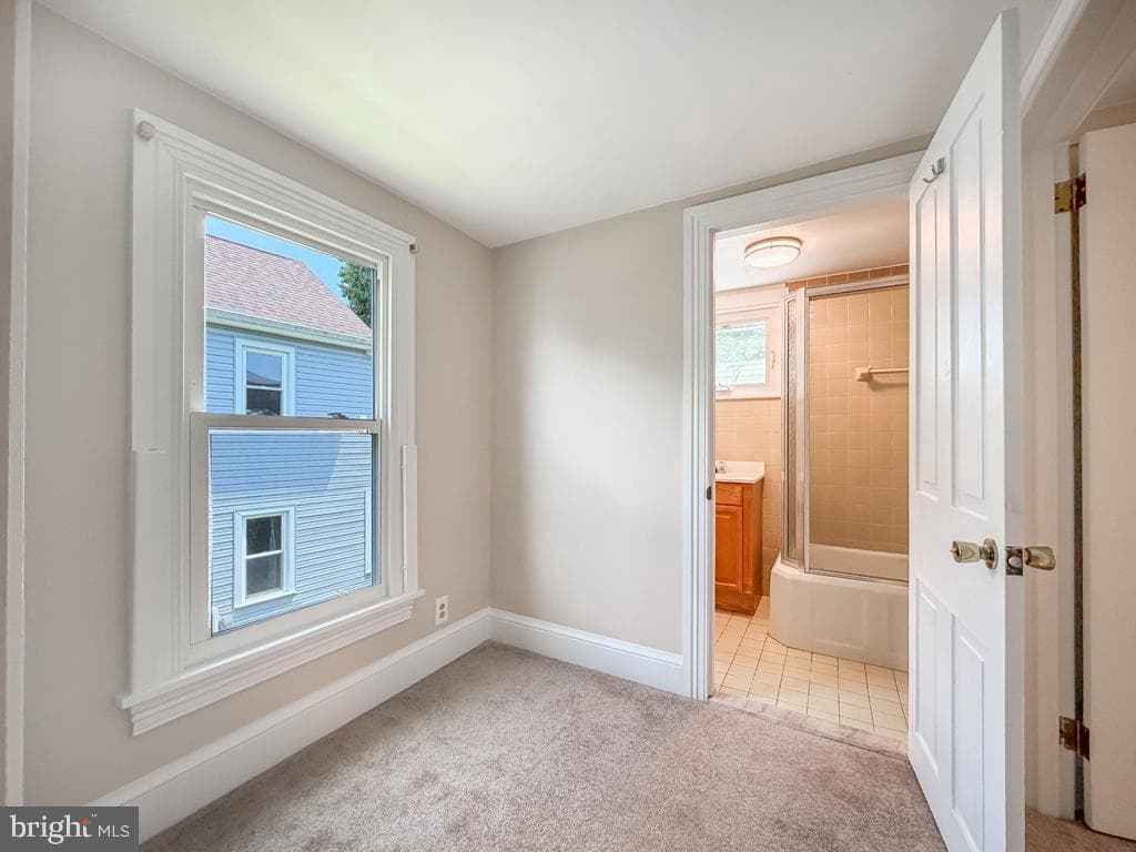 262 N Hanover Street photo 35
