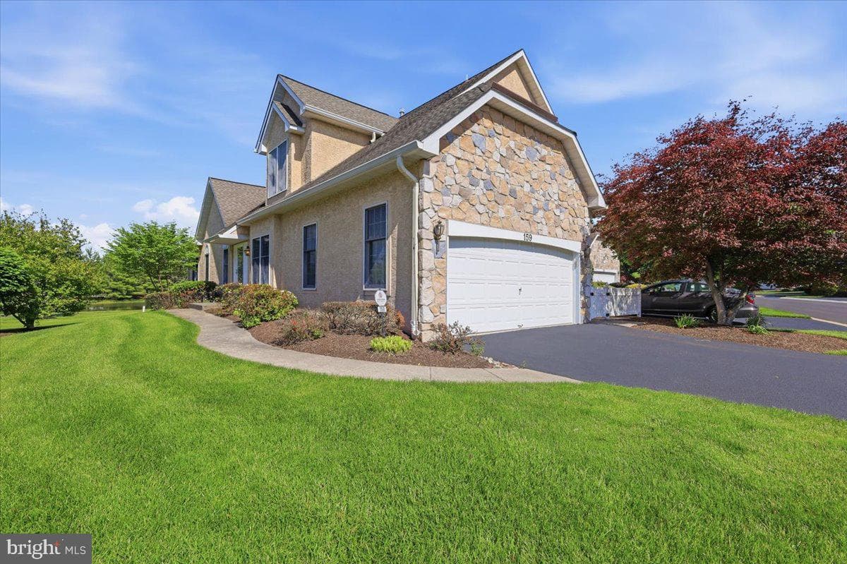 159 Sawgrass Drive, Blue Bell