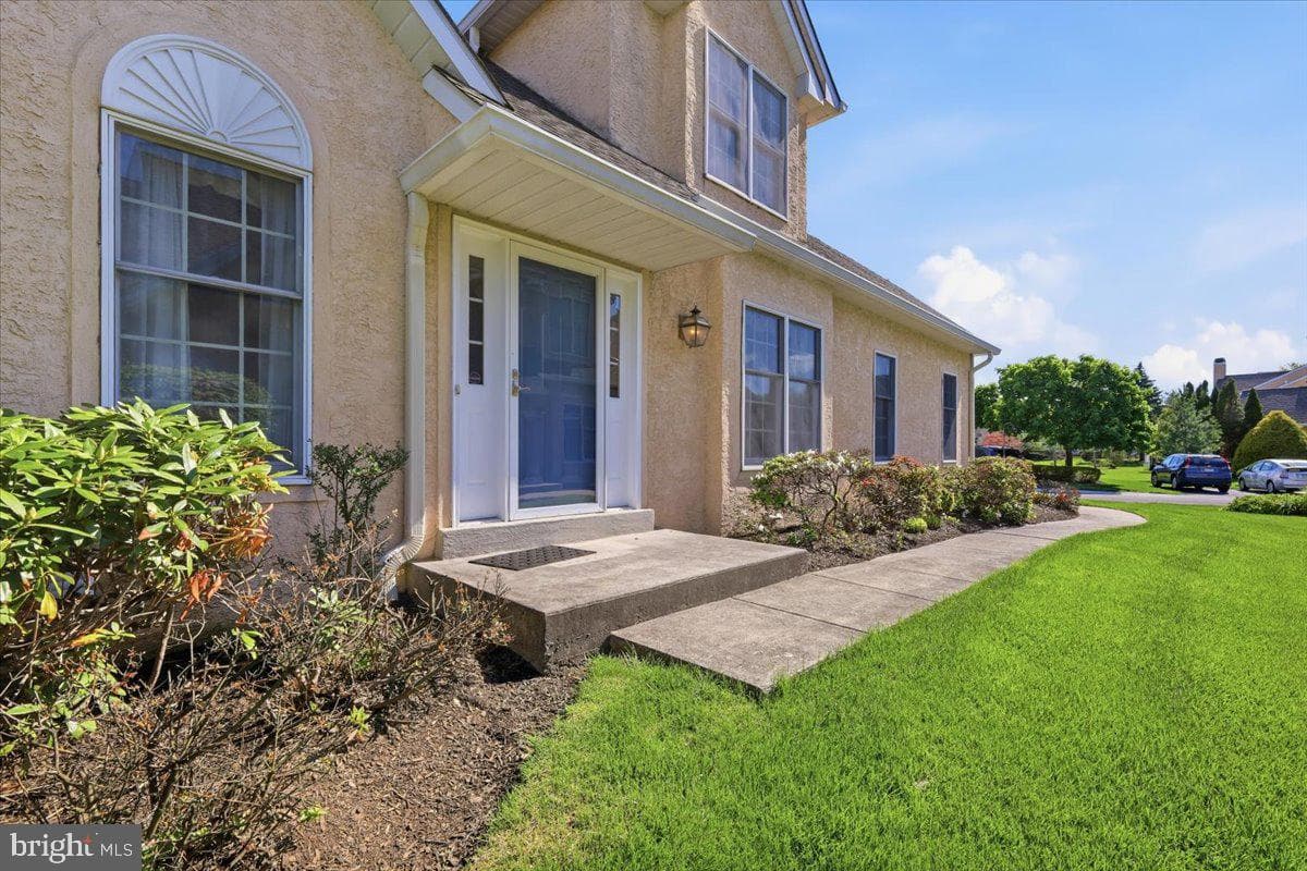 159 Sawgrass Drive photo 3