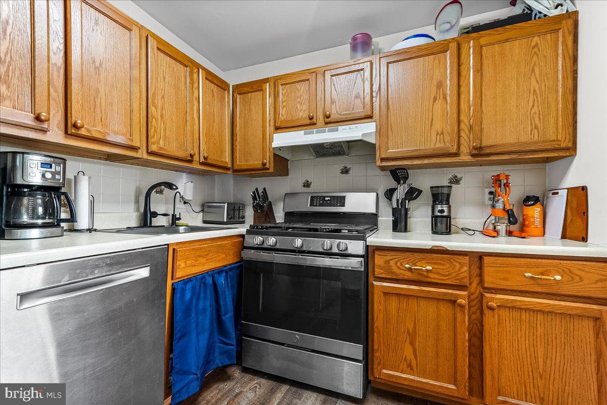 810 Meadowview Lane #810 photo 10