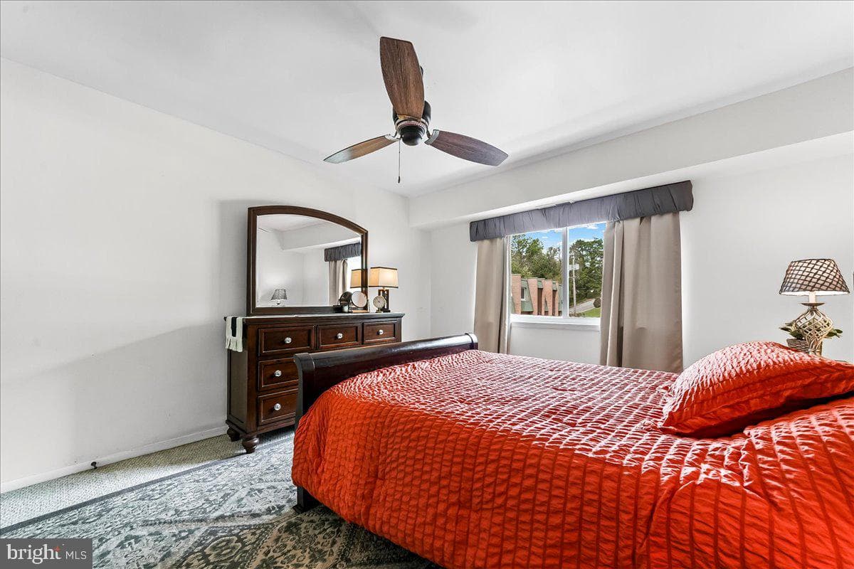 810 Meadowview Lane #810 photo 13