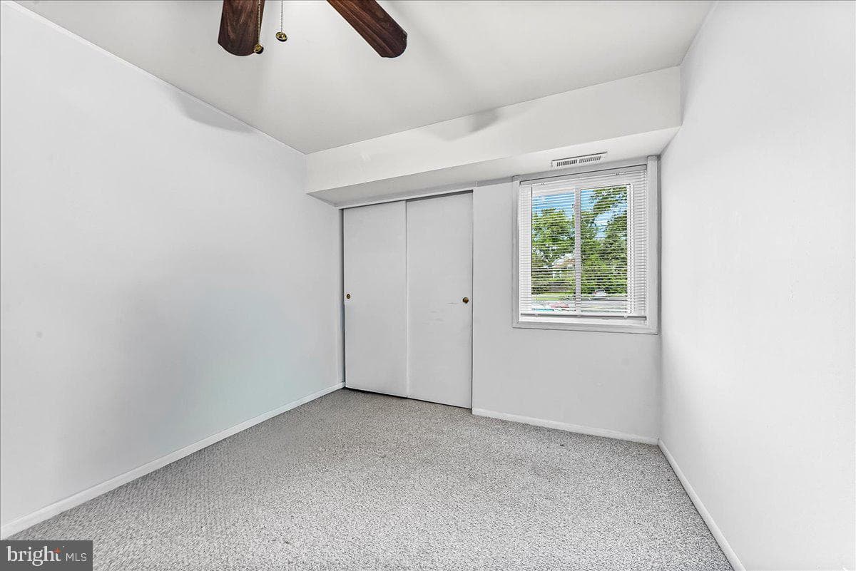 810 Meadowview Lane #810 photo 18