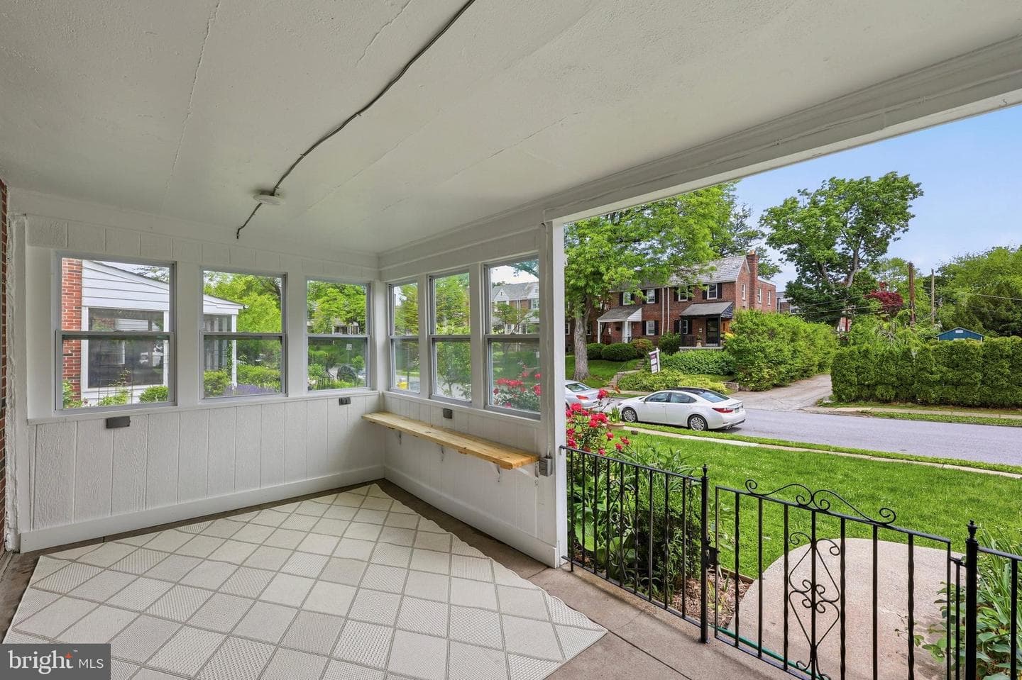 102 Rock Glen Road photo 2