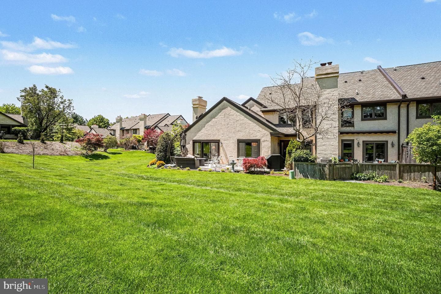 944 Hedgerow Court photo 50
