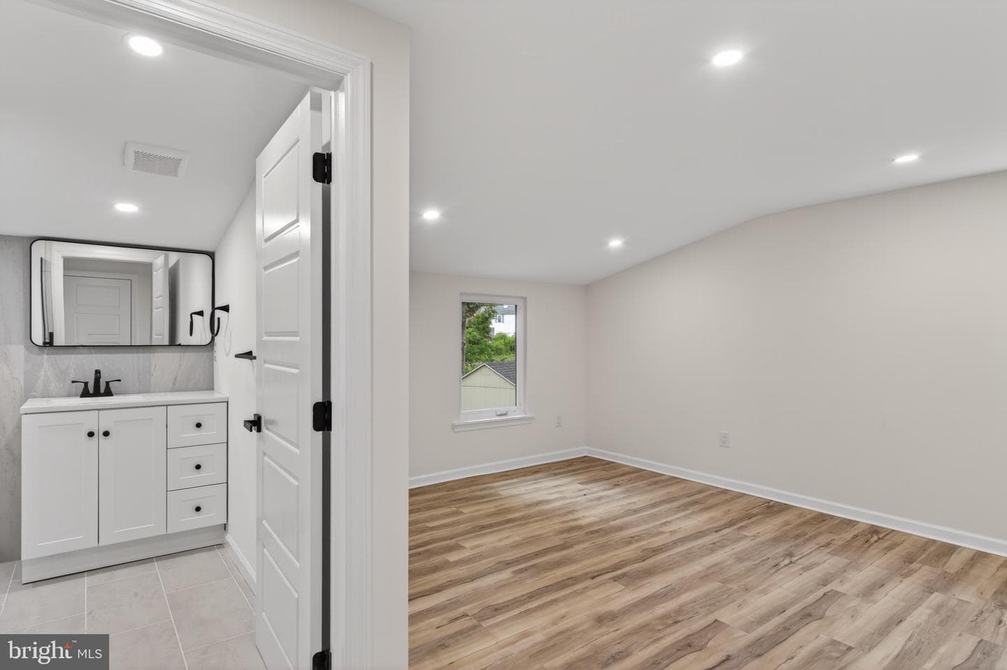 501 Hemlock Road photo 28