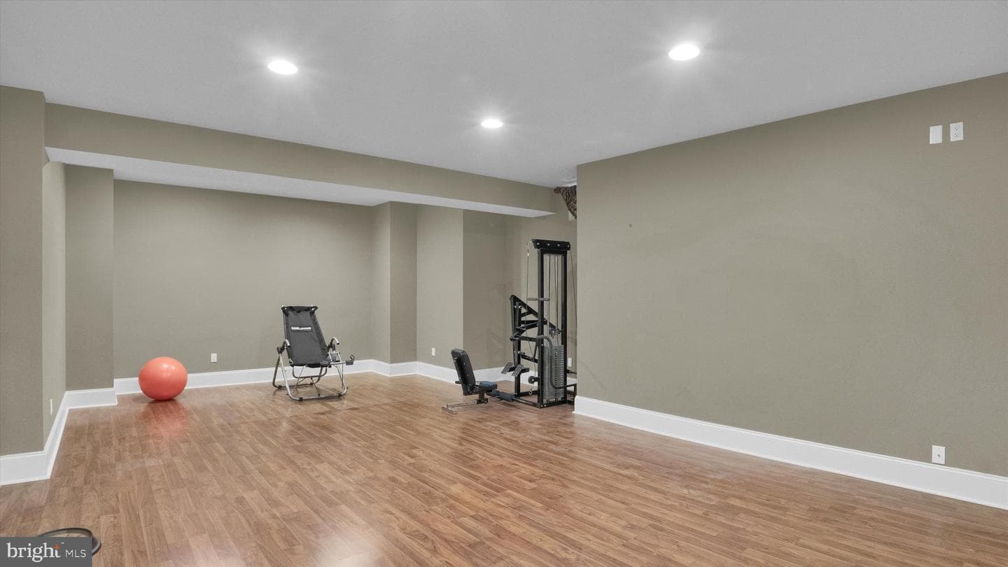 950 Pennbrooke Lane photo 77