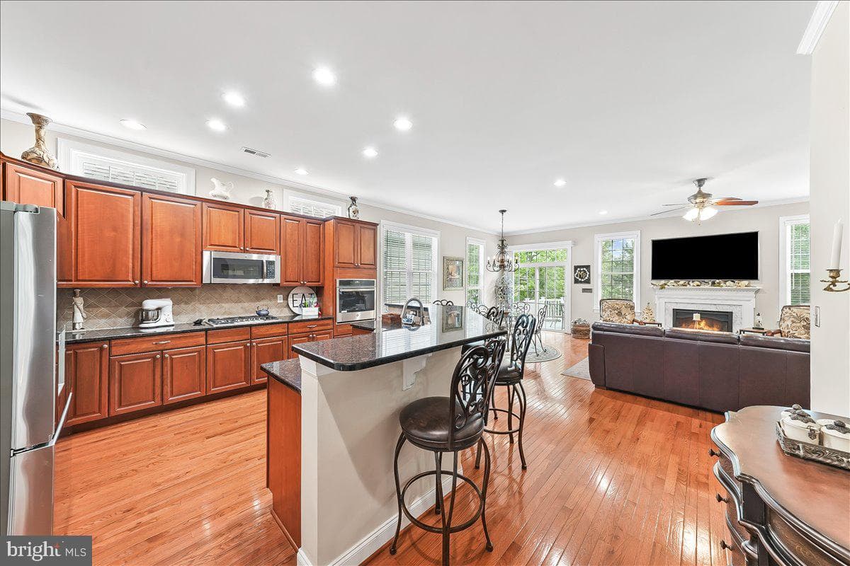 214 Hanover Road photo 7