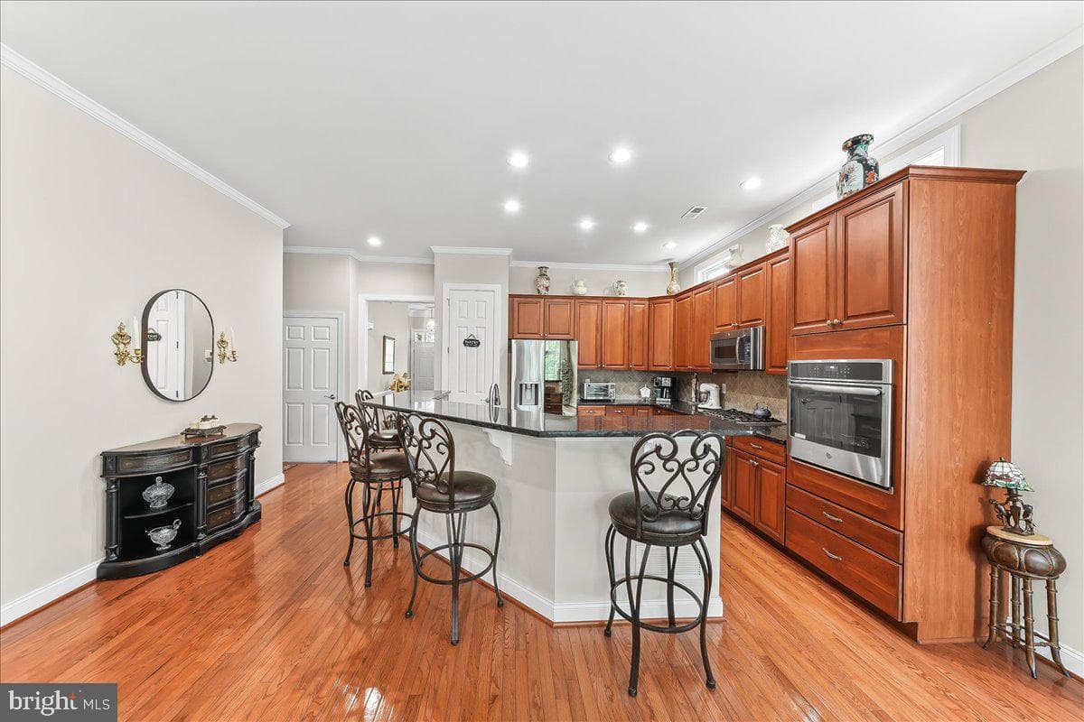 214 Hanover Road photo 9
