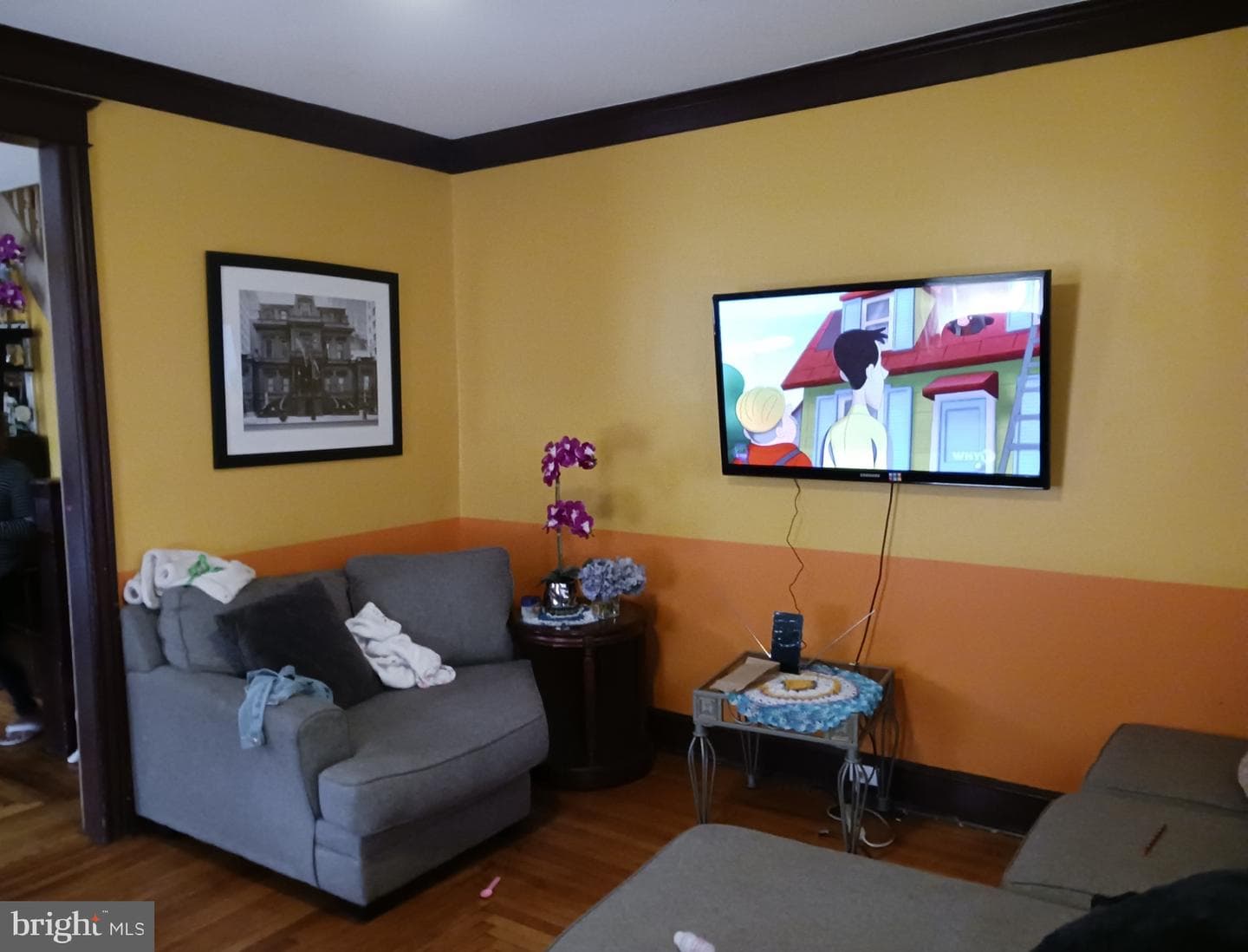 819 W Elm Street photo 4