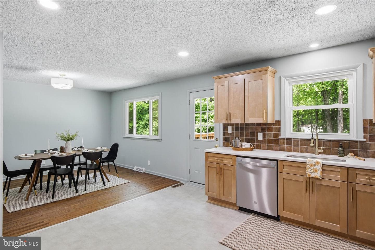 140 Woodland Drive photo 14