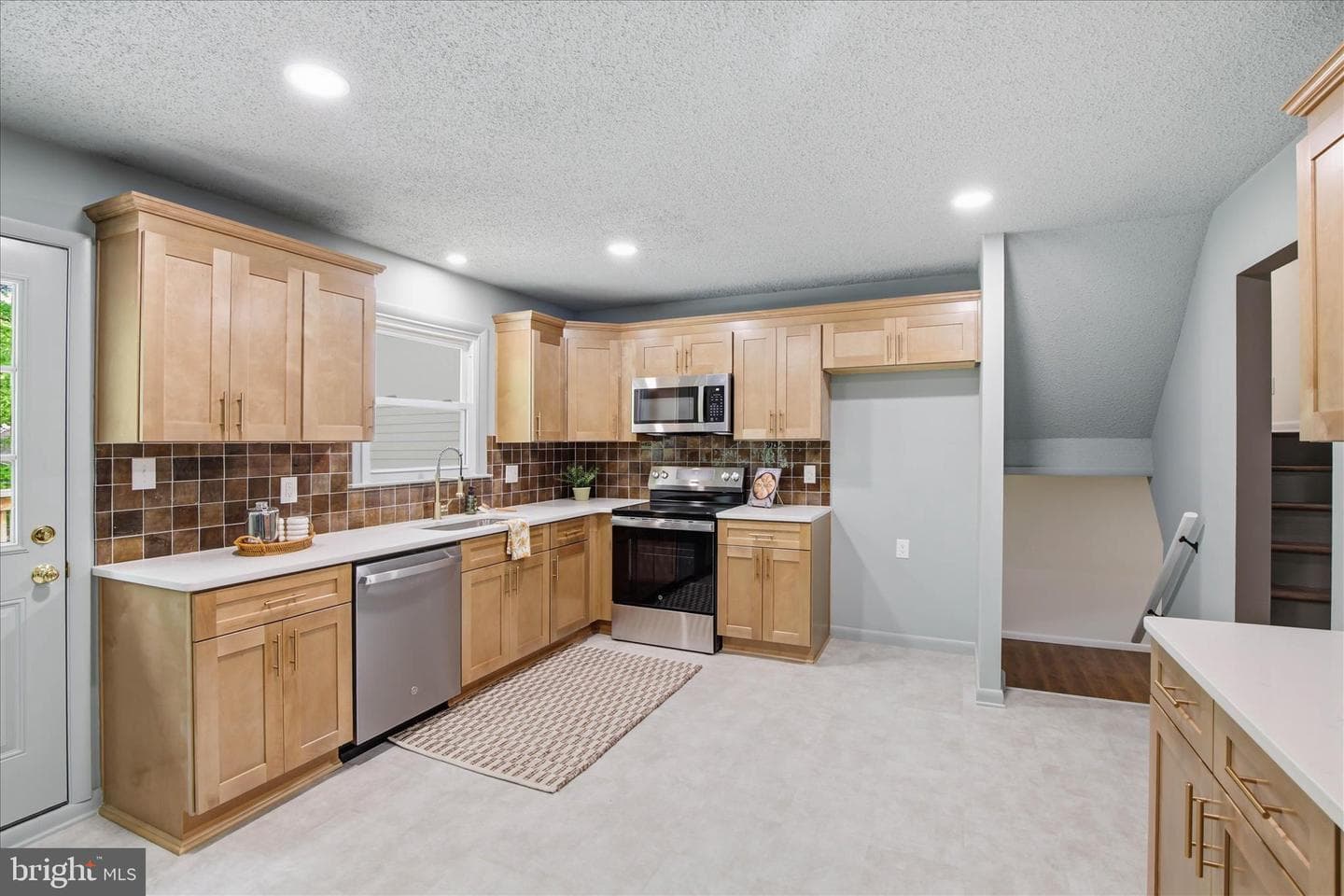 140 Woodland Drive photo 16