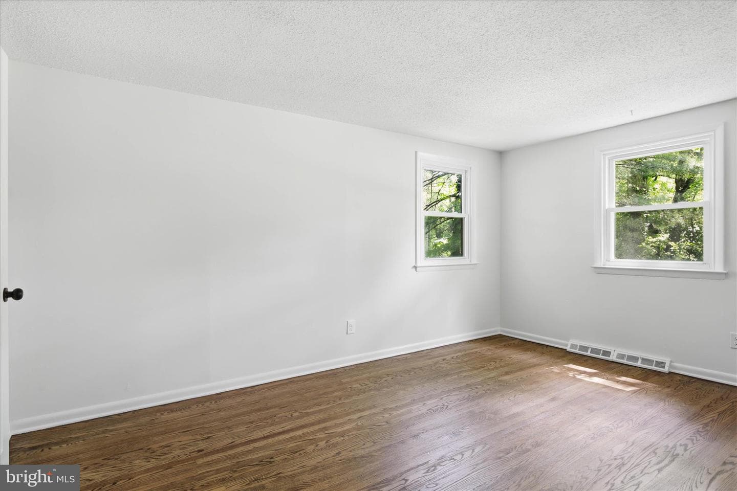 140 Woodland Drive photo 43