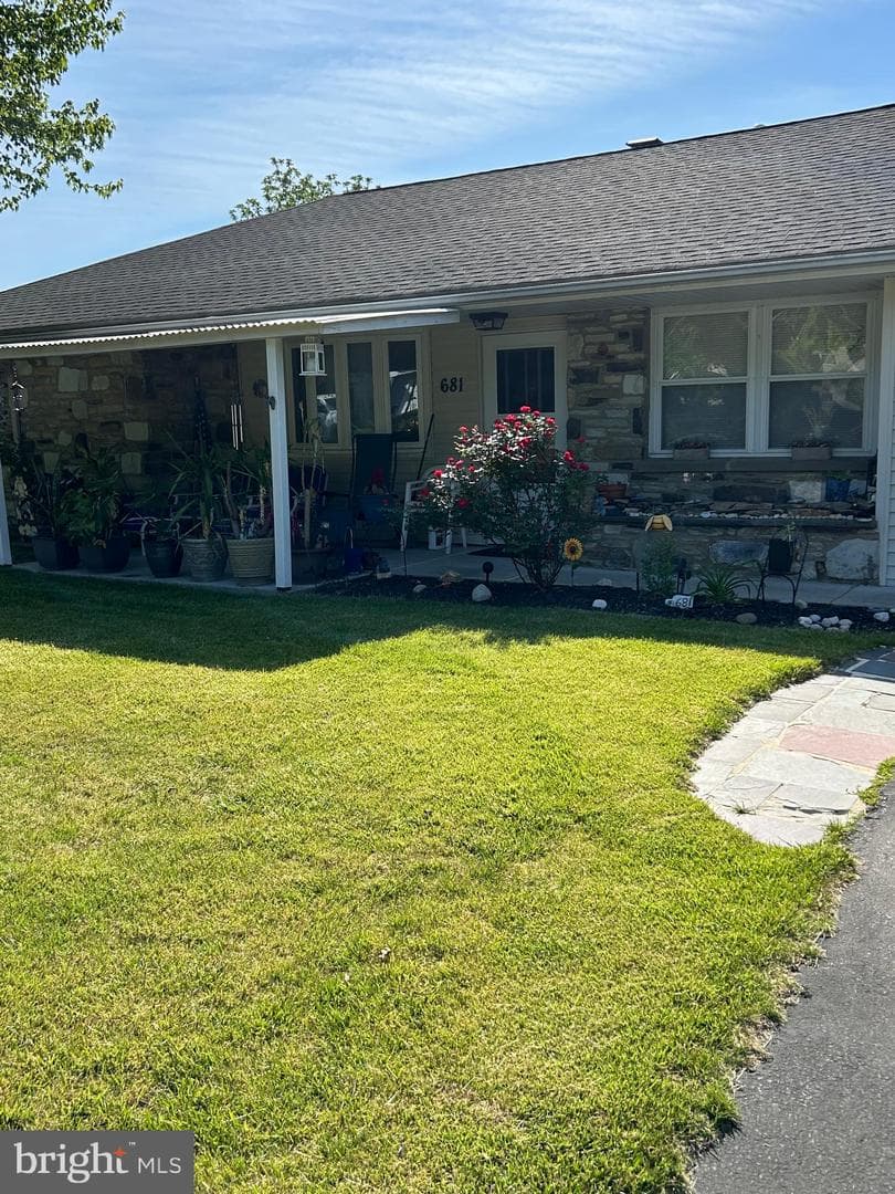 681 Pembroke Road photo 29